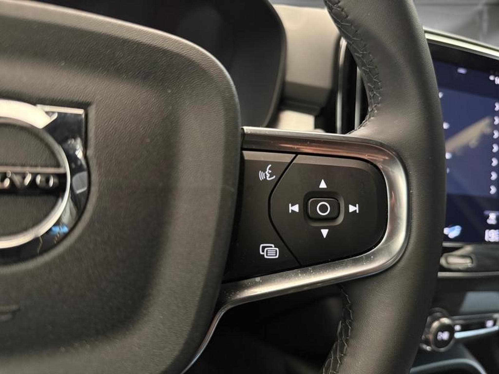 Volvo XC40 1,5 129CH Core (2024) - Photo 17
