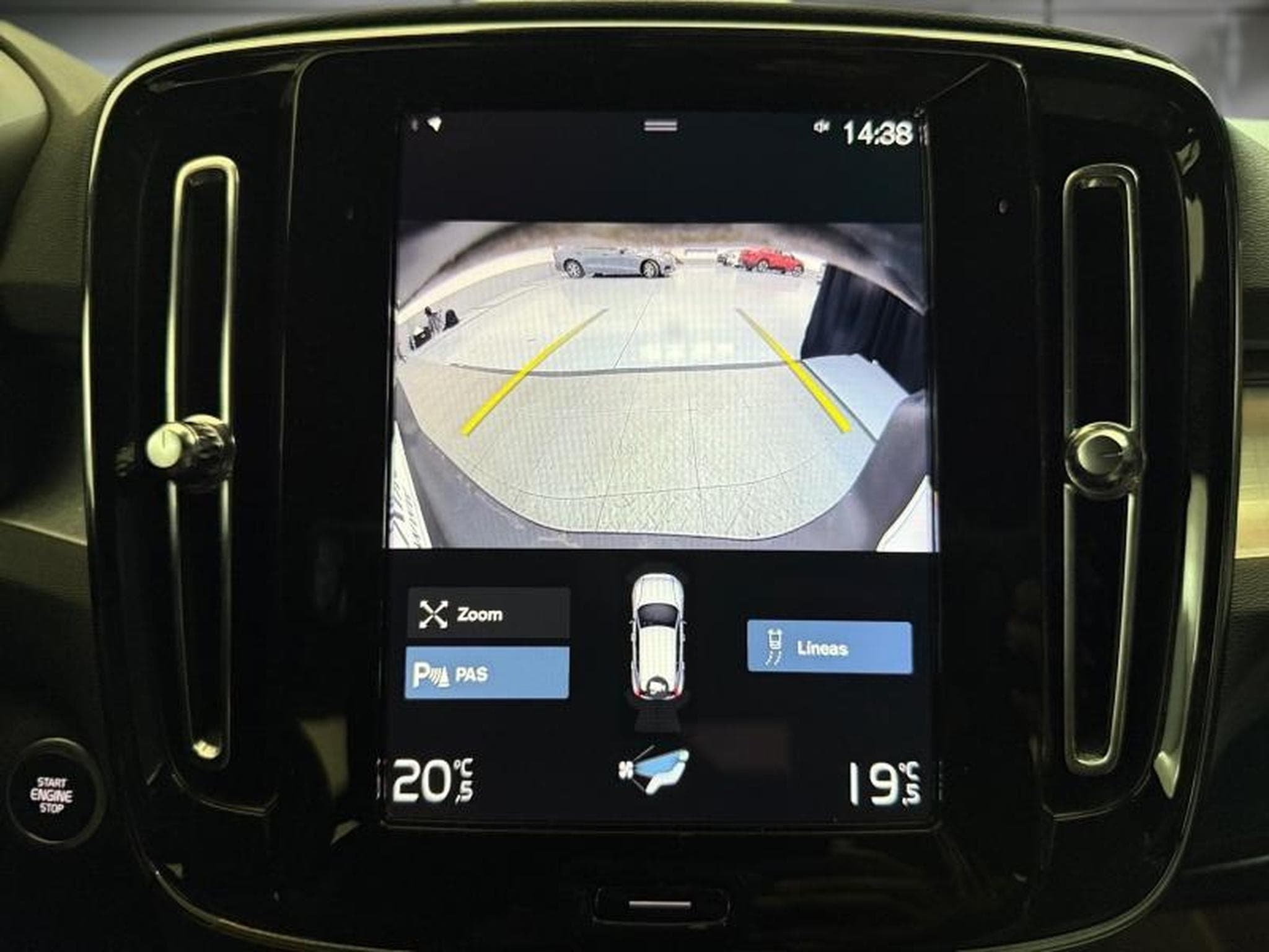 Volvo XC40 1,5 129CH Core (2024) - Photo 22