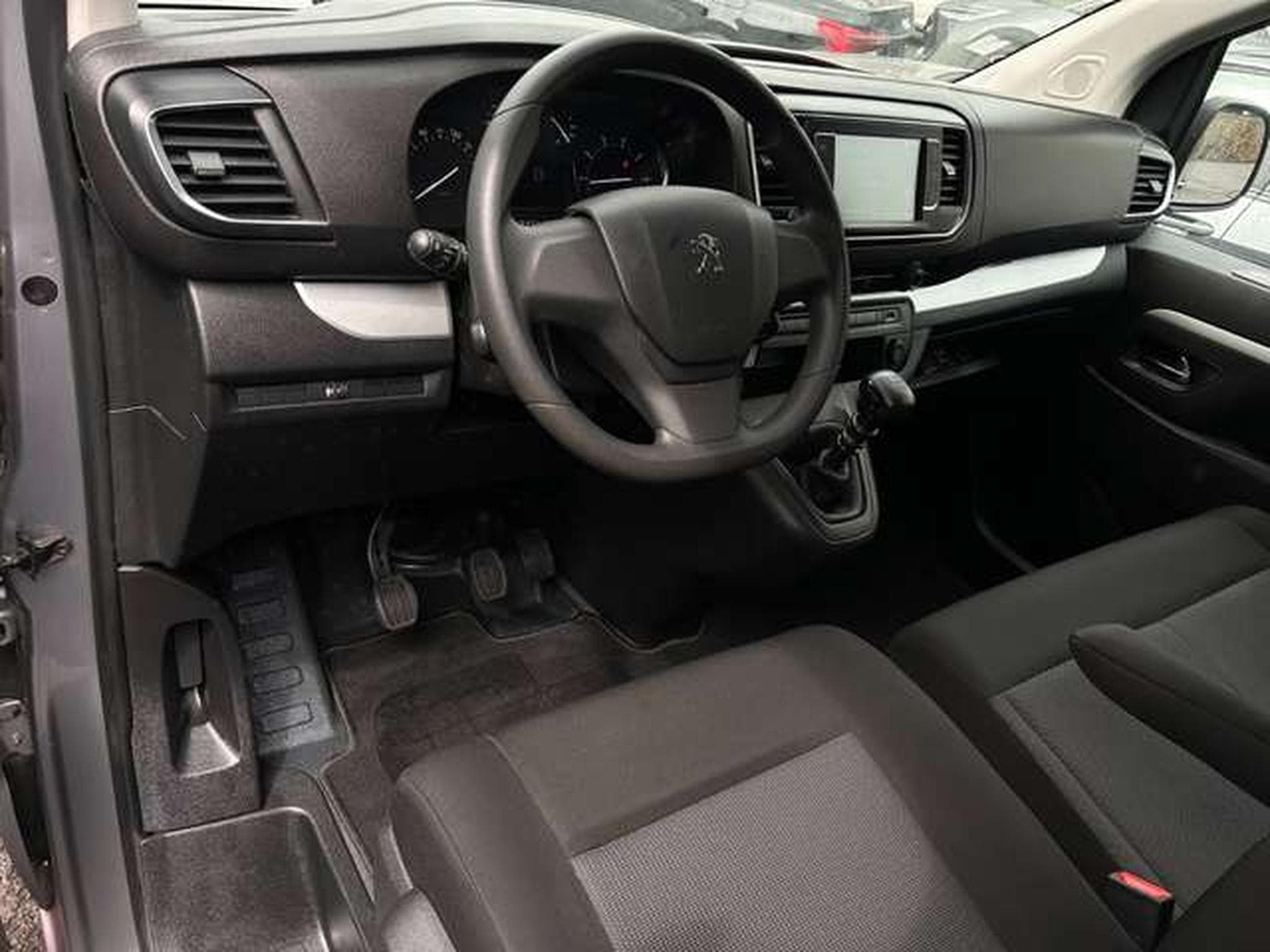 Peugeot Traveller 9 PLACES 1.5 BLUEHDI 120 BUSINESS (2021) - Photo 12