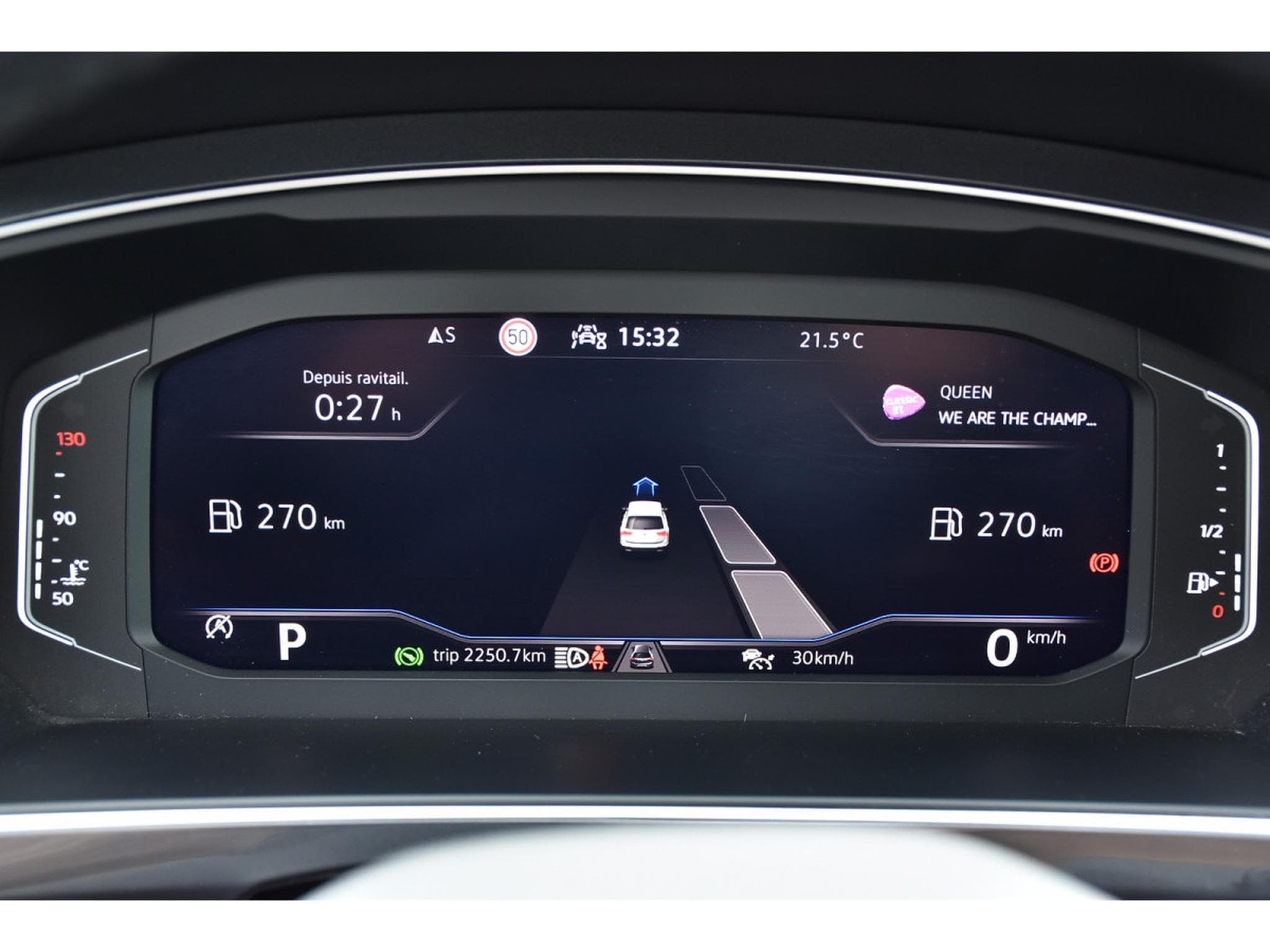 VW Tiguan 1.5 TSI Life DSG ACC TRAVEL SIDE HUD HARMAN ATT RMQ 1° MAIN (2022) - Photo 12