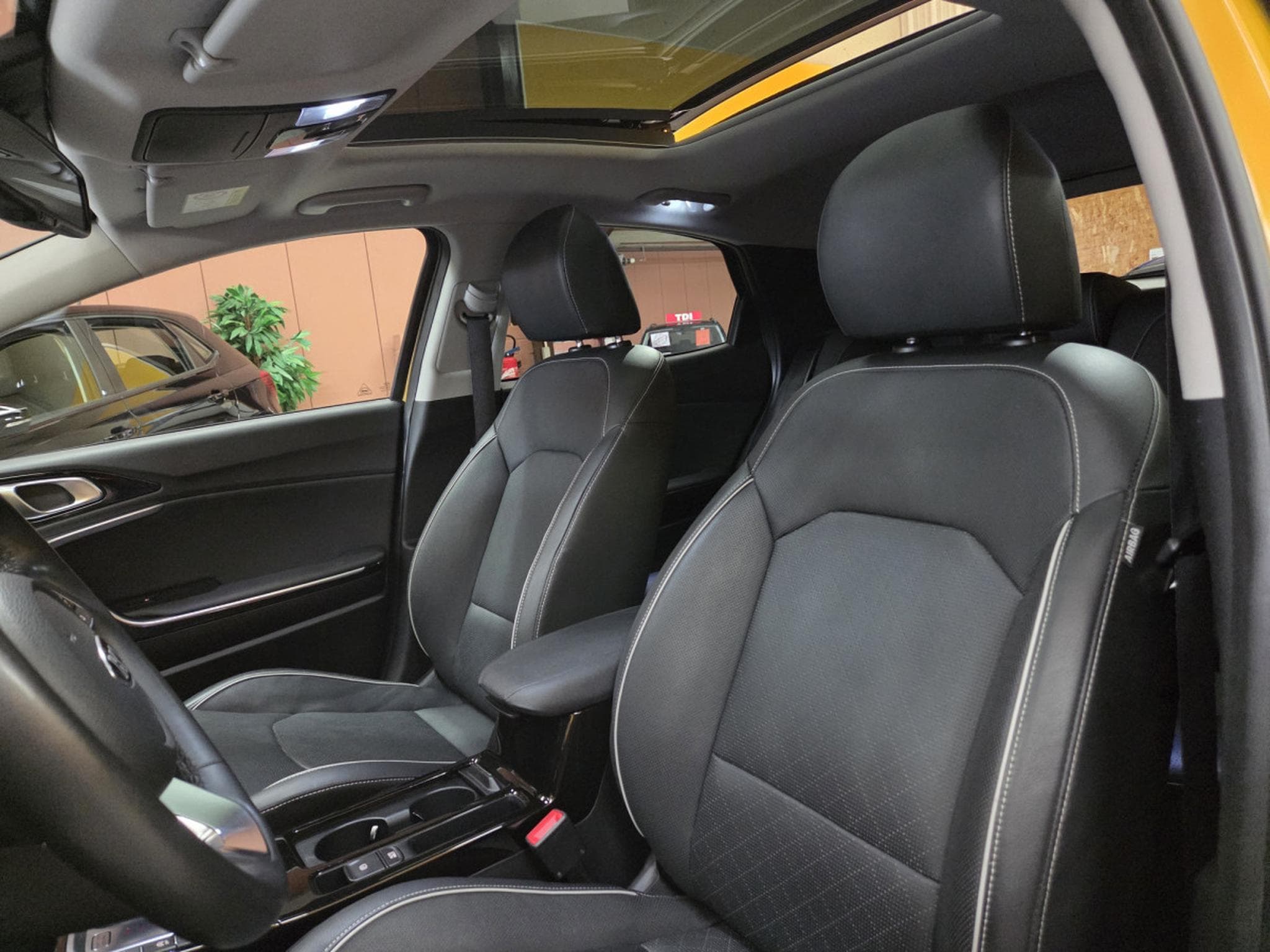 Kia XCeed CRDI 136CV AUTO. (2020) - Photo 10