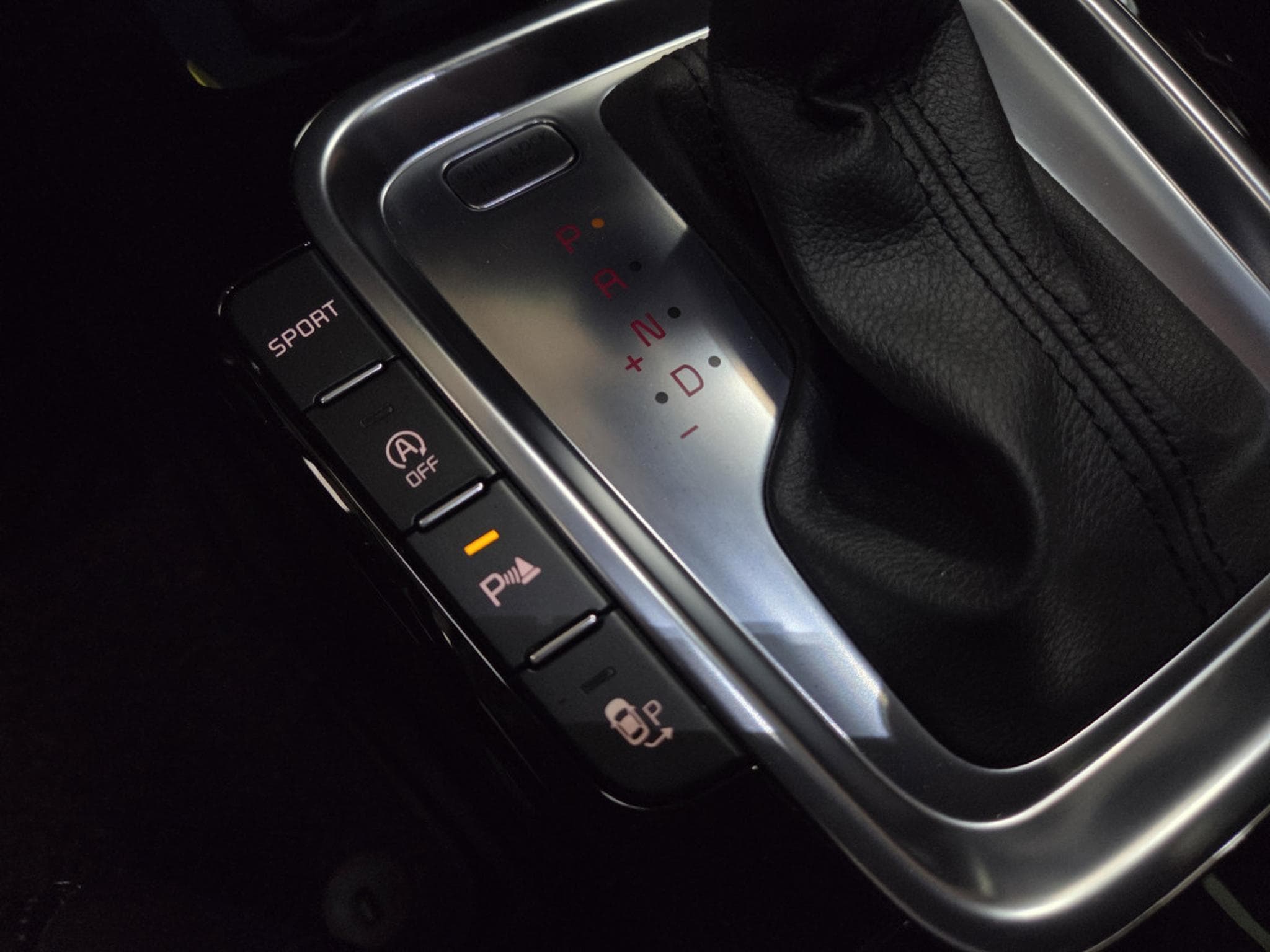 Kia XCeed CRDI 136CV AUTO. (2020) - Photo 22