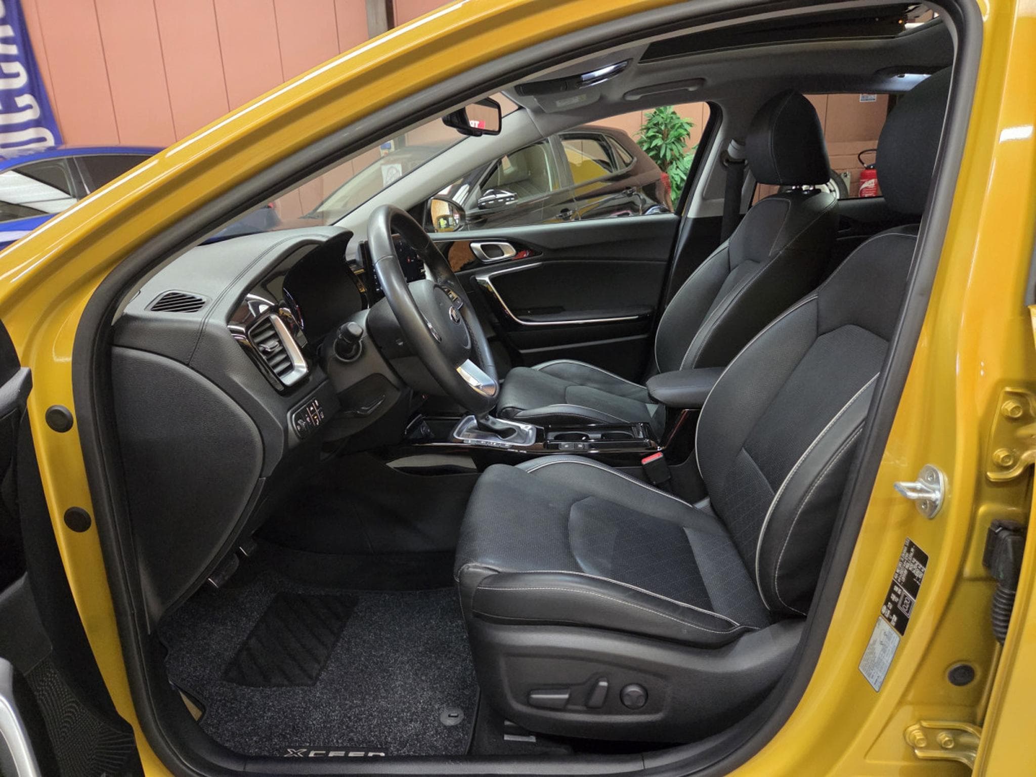 Kia XCeed CRDI 136CV AUTO. (2020) - Photo 9