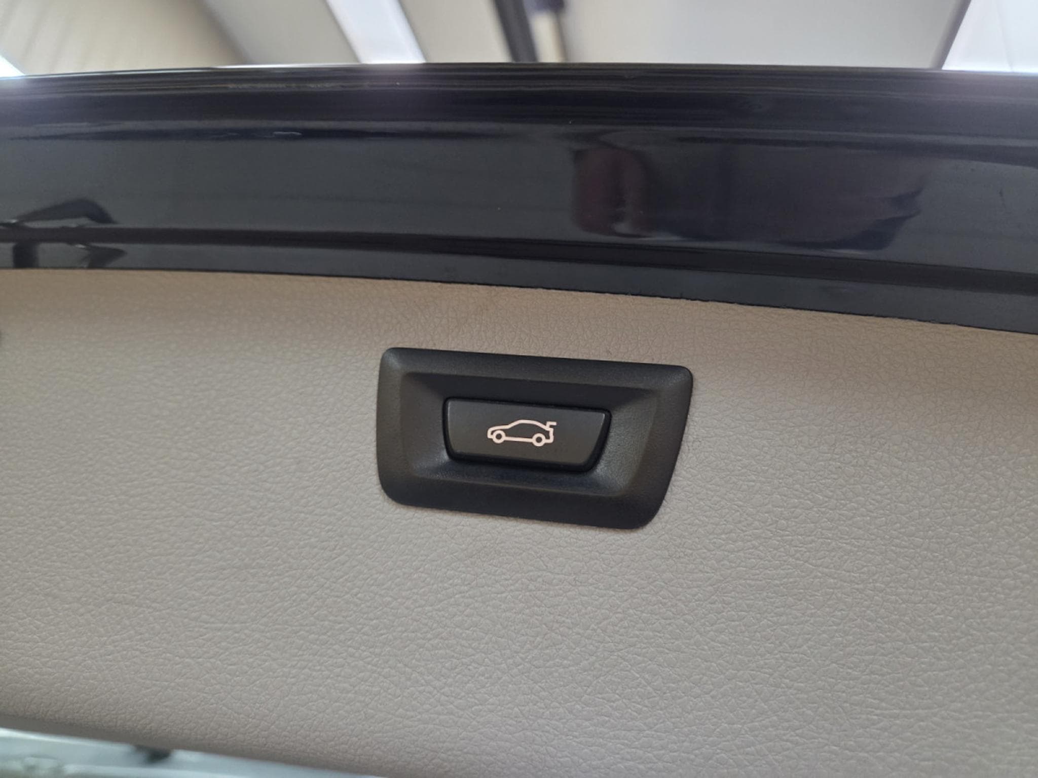 BMW 318 d Touring advantage 136CV (2018) - Photo 21