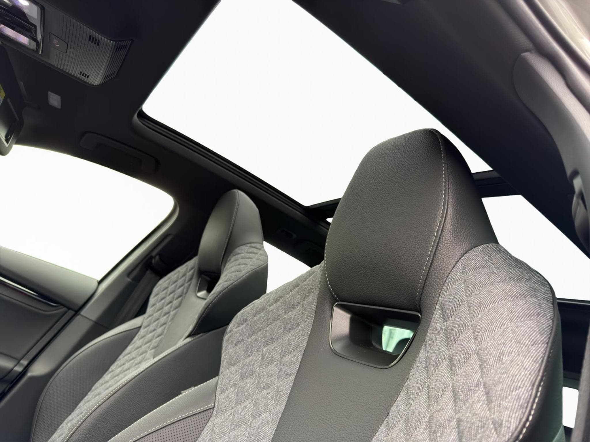 Skoda Octavia Sportline (2026) - Photo 14
