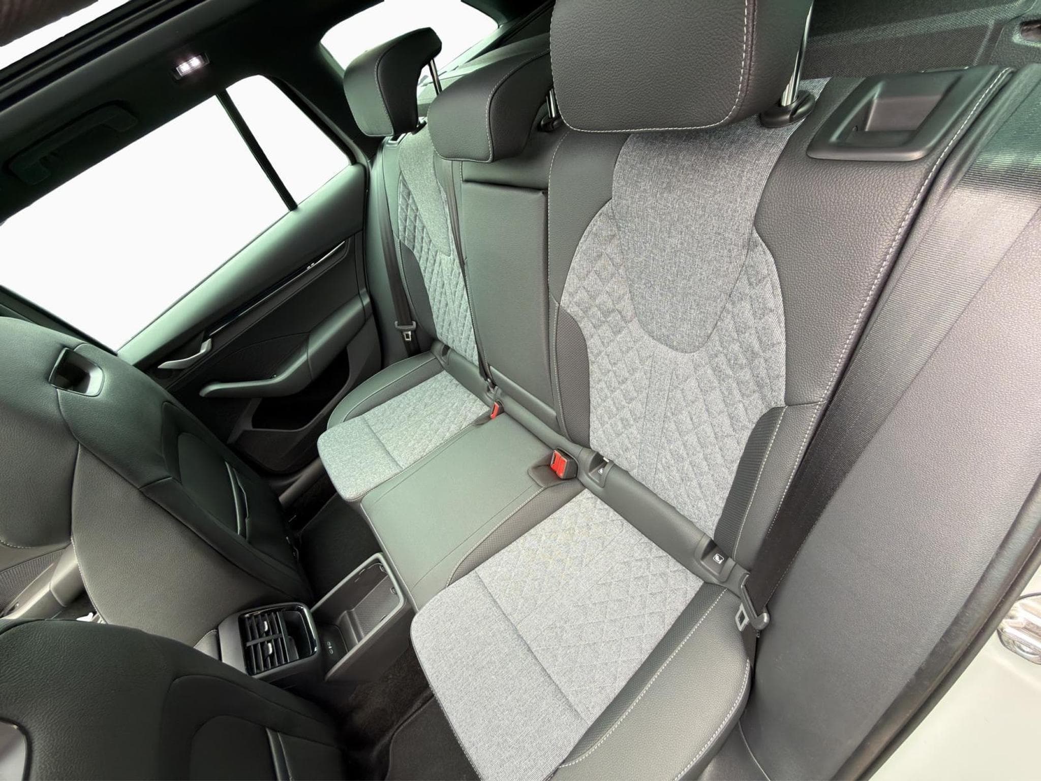 Skoda Octavia Sportline (2026) - Photo 15