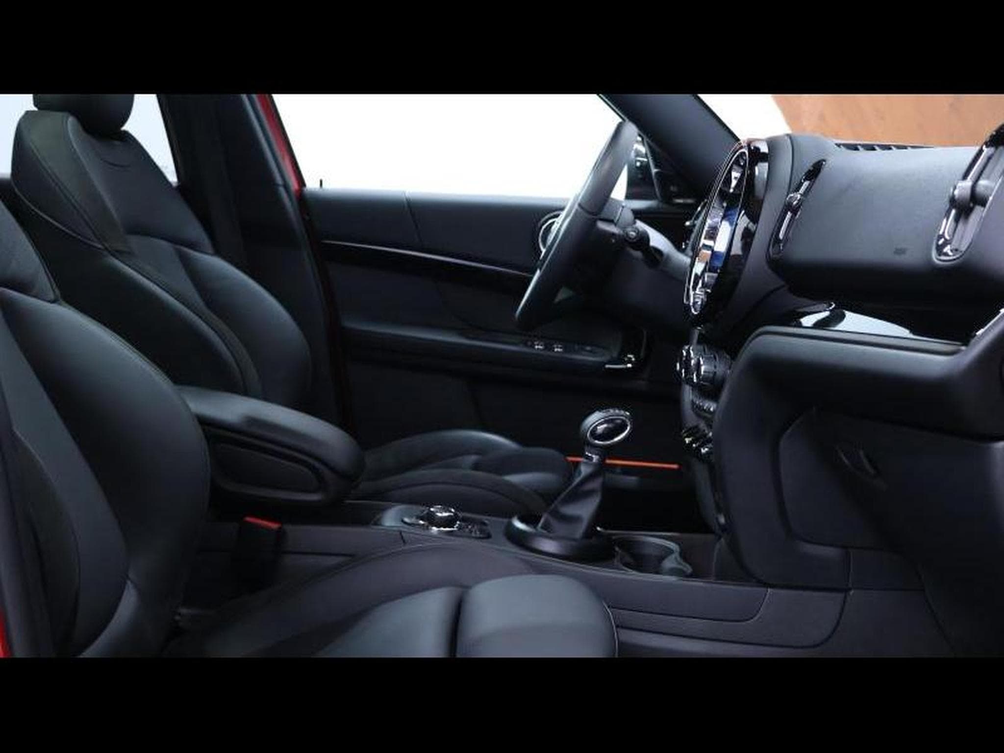 MINI Countryman 1.5 Cooper SE Steptronic (2023) - Foto 11