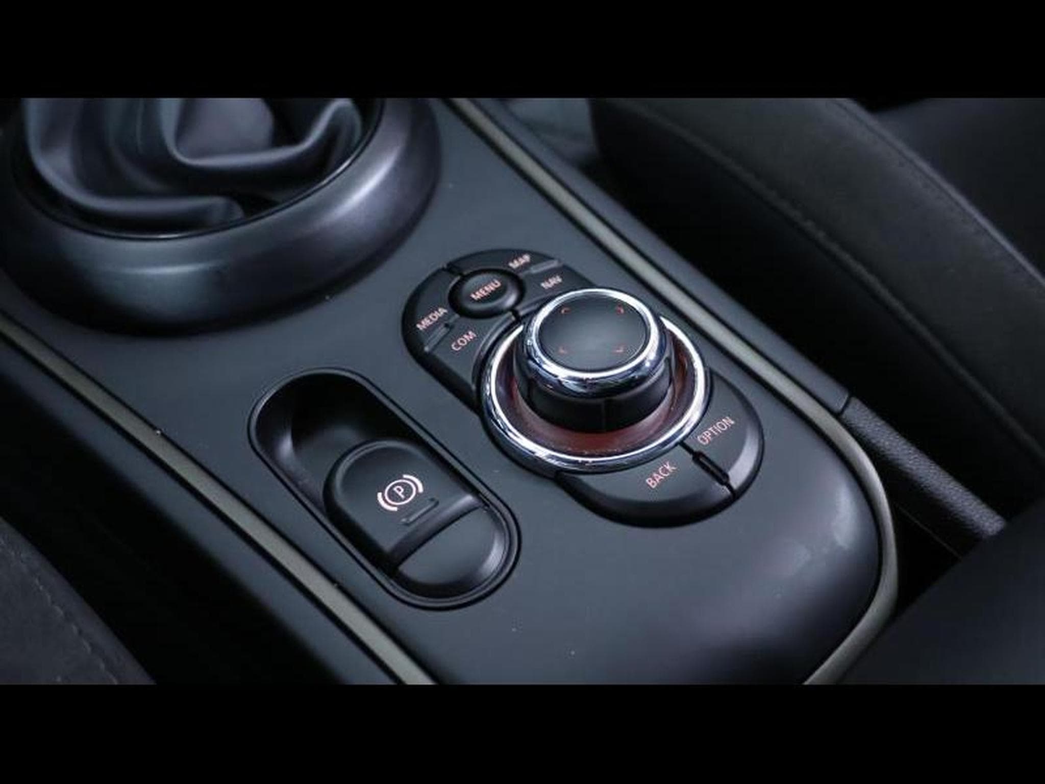 MINI Countryman 1.5 Cooper SE Steptronic (2023) - Foto 19