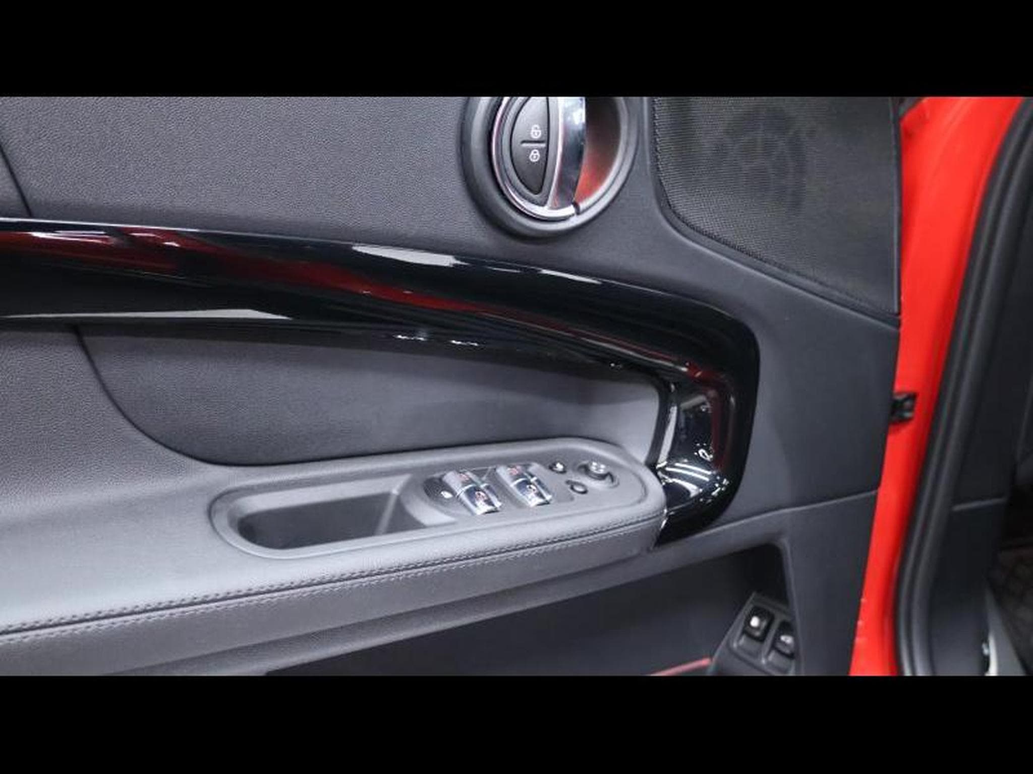 MINI Countryman 1.5 Cooper SE Steptronic (2023) - Foto 25