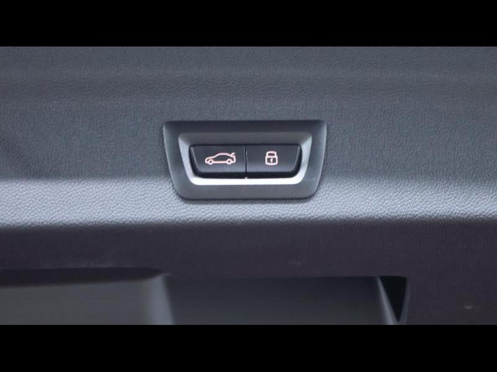 MINI Countryman 1.5 Cooper SE Steptronic (2023) - Foto 31