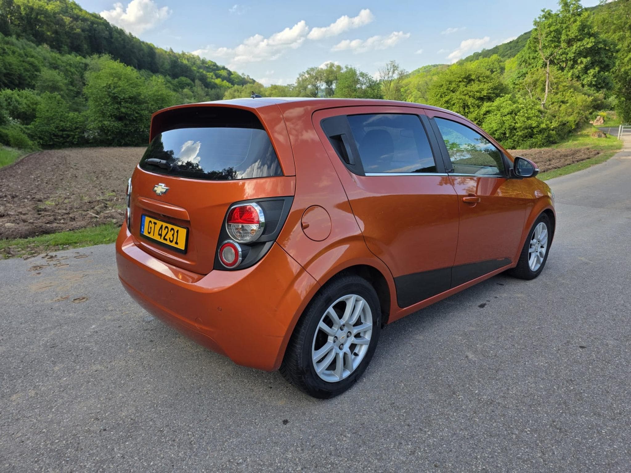 Chevrolet Aveo 1.4 LTZ Aut (2014) - Photo 4