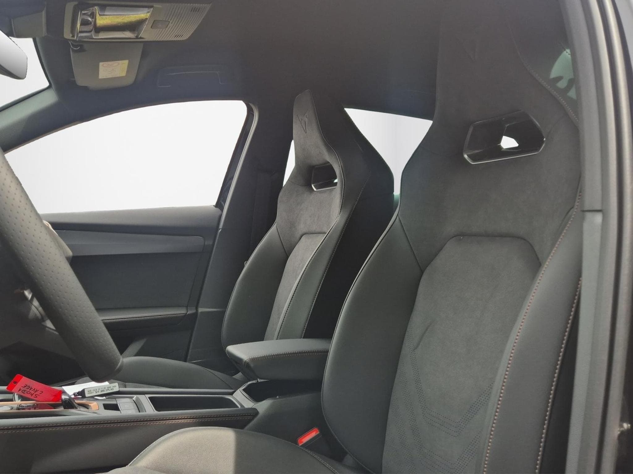 Cupra Formentor 1.5 eTSI 150ch (2026) - Foto 4