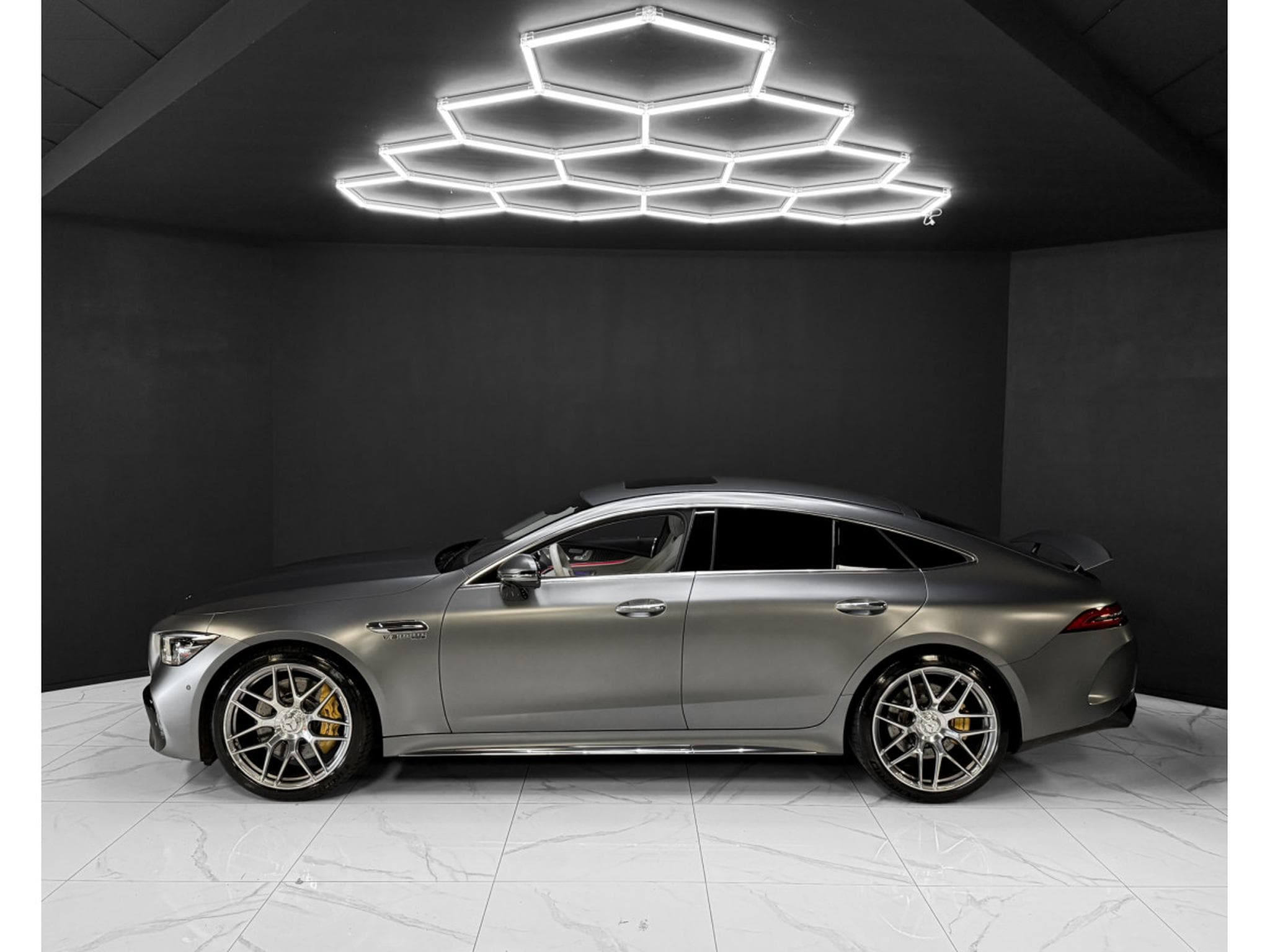 Mercedes AMG GT 4-Door GT63S AMG 4-Doors 5-Seats FULL (2023) - Photo 2