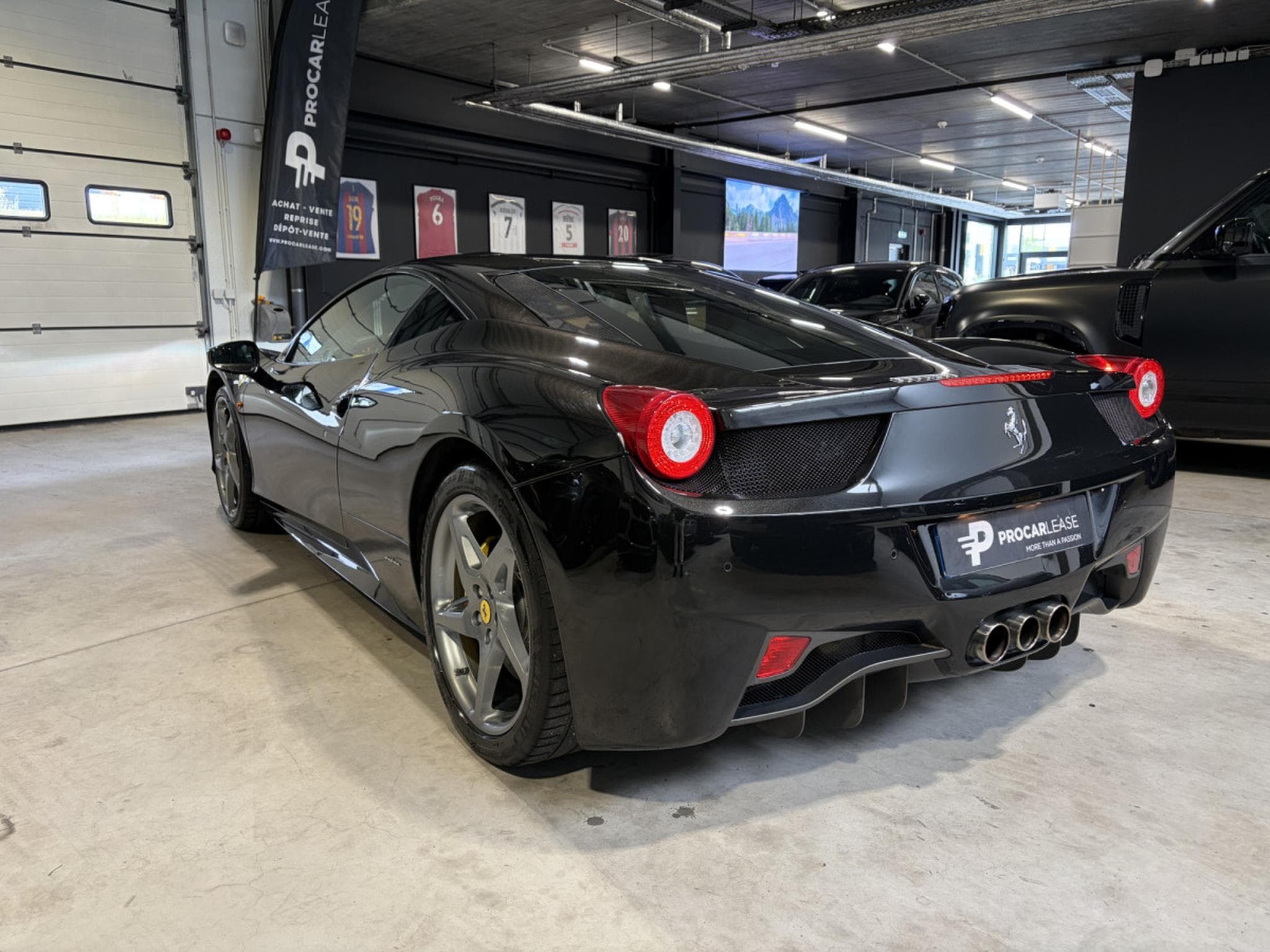 Ferrari 458 Ferrari 458 Italia 4.5 V8 570ch/Leder/20/Xénon/ (2012) - Photo 2
