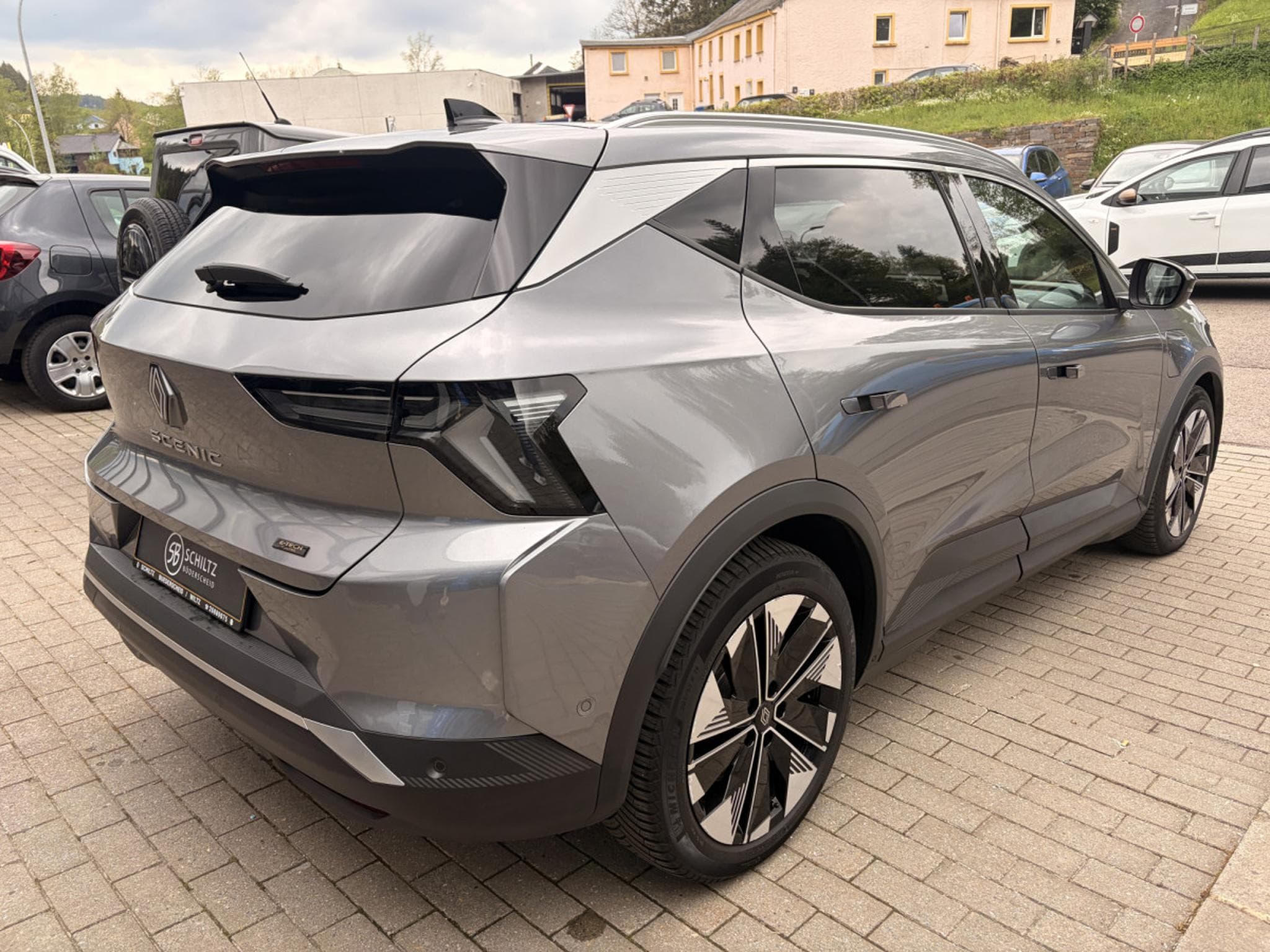 Renault Scenic E-TECH Electric 220 Long Range Techno (2024) - Photo 3