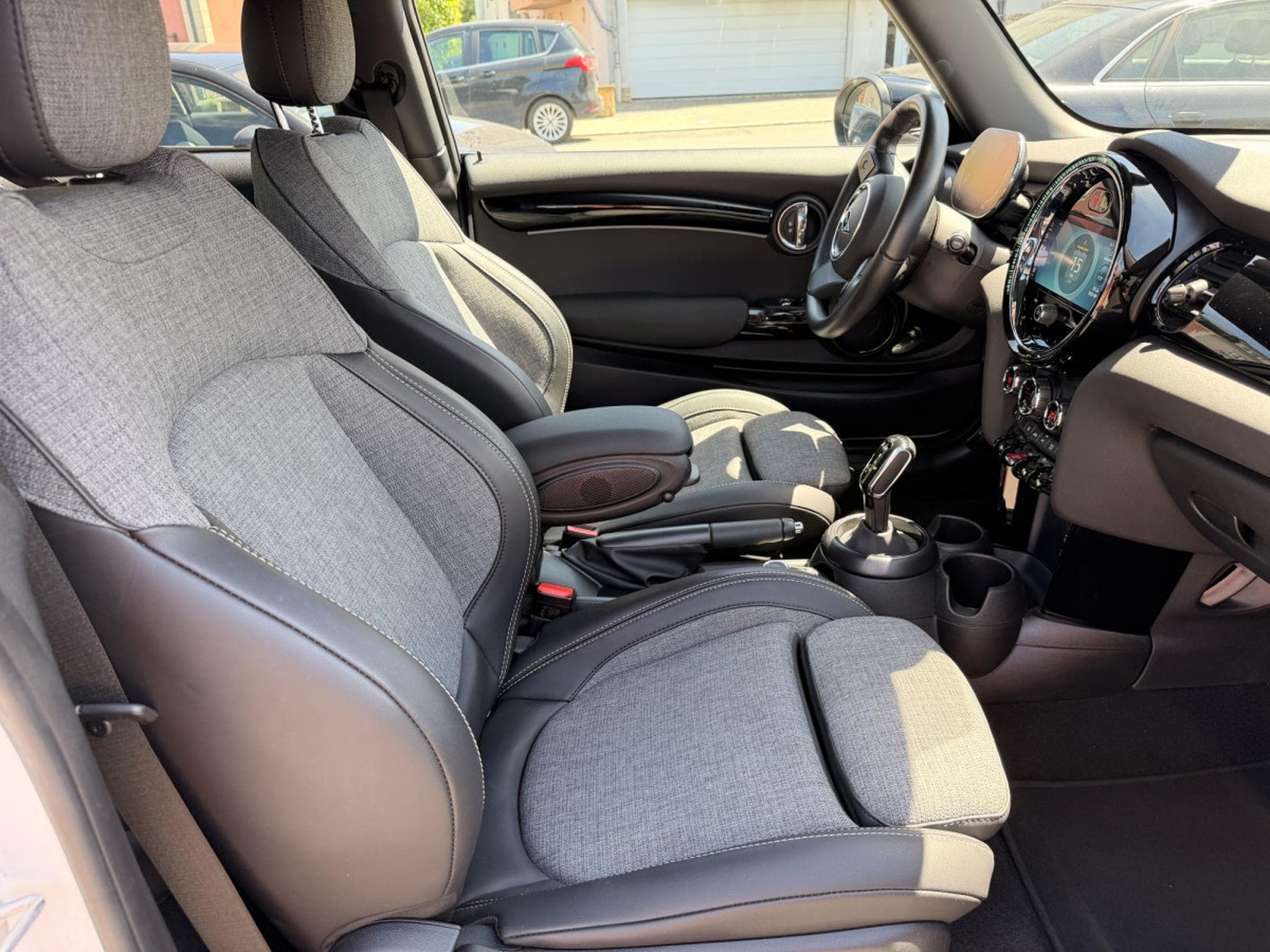 Mini Cooper 1.5 Steptronic 136 (2024) - Photo 13