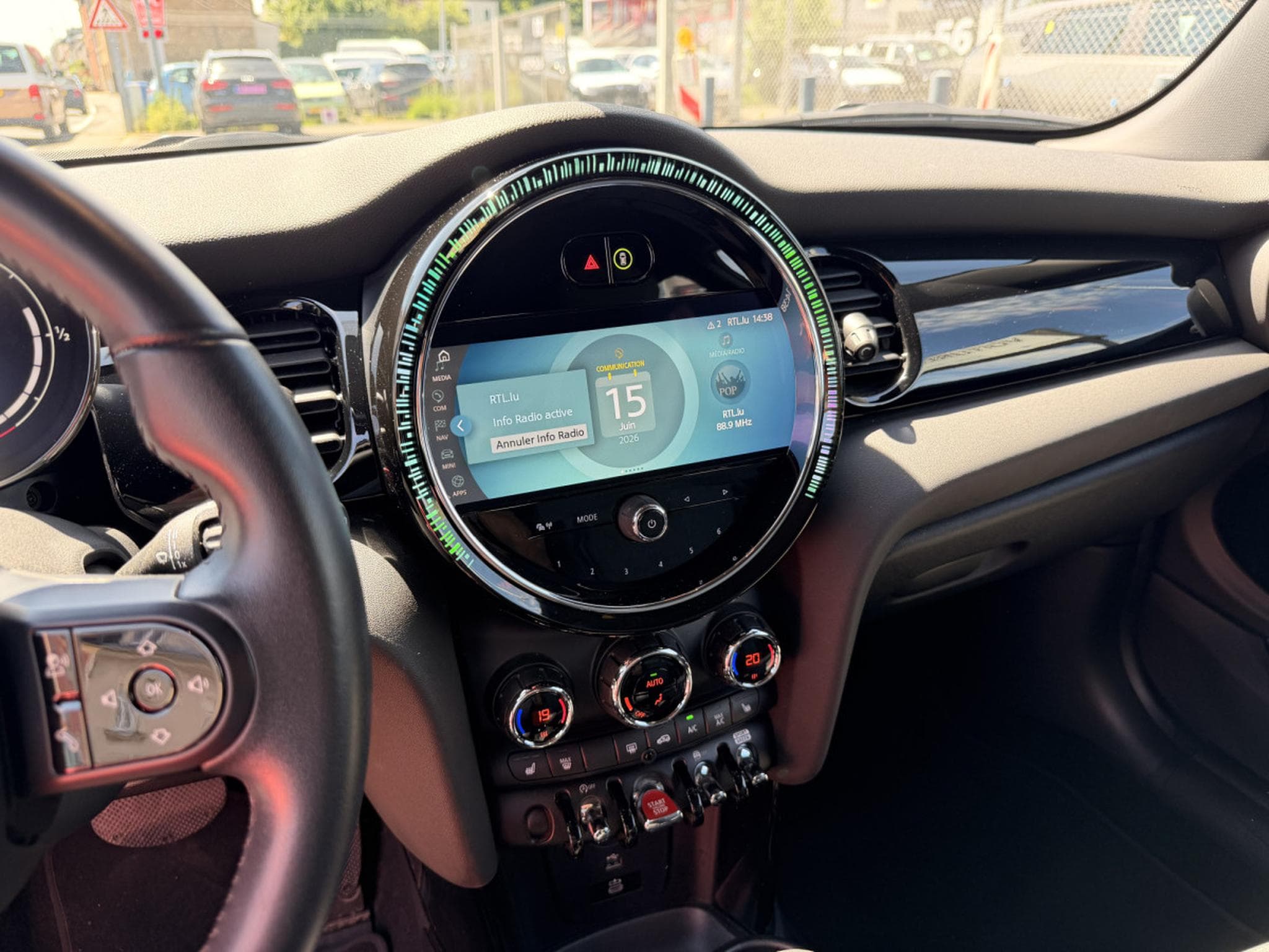 Mini Cooper 1.5 Steptronic 136 (2024) - Photo 16