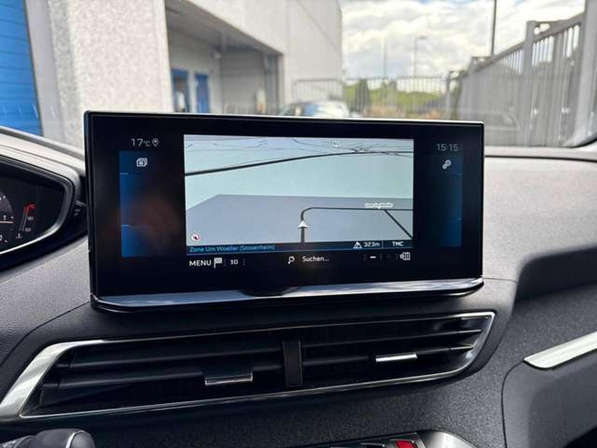 Peugeot 3008 3008 PureTech 130EAT8 allure pack (2023) - Photo 11