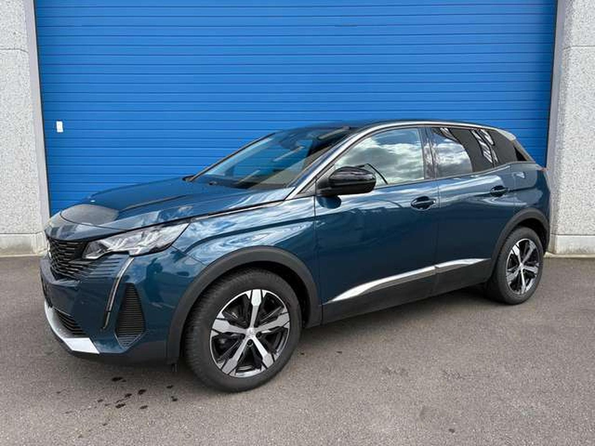 Peugeot 3008 3008 PureTech 130EAT8 allure pack (2023) - Photo 2