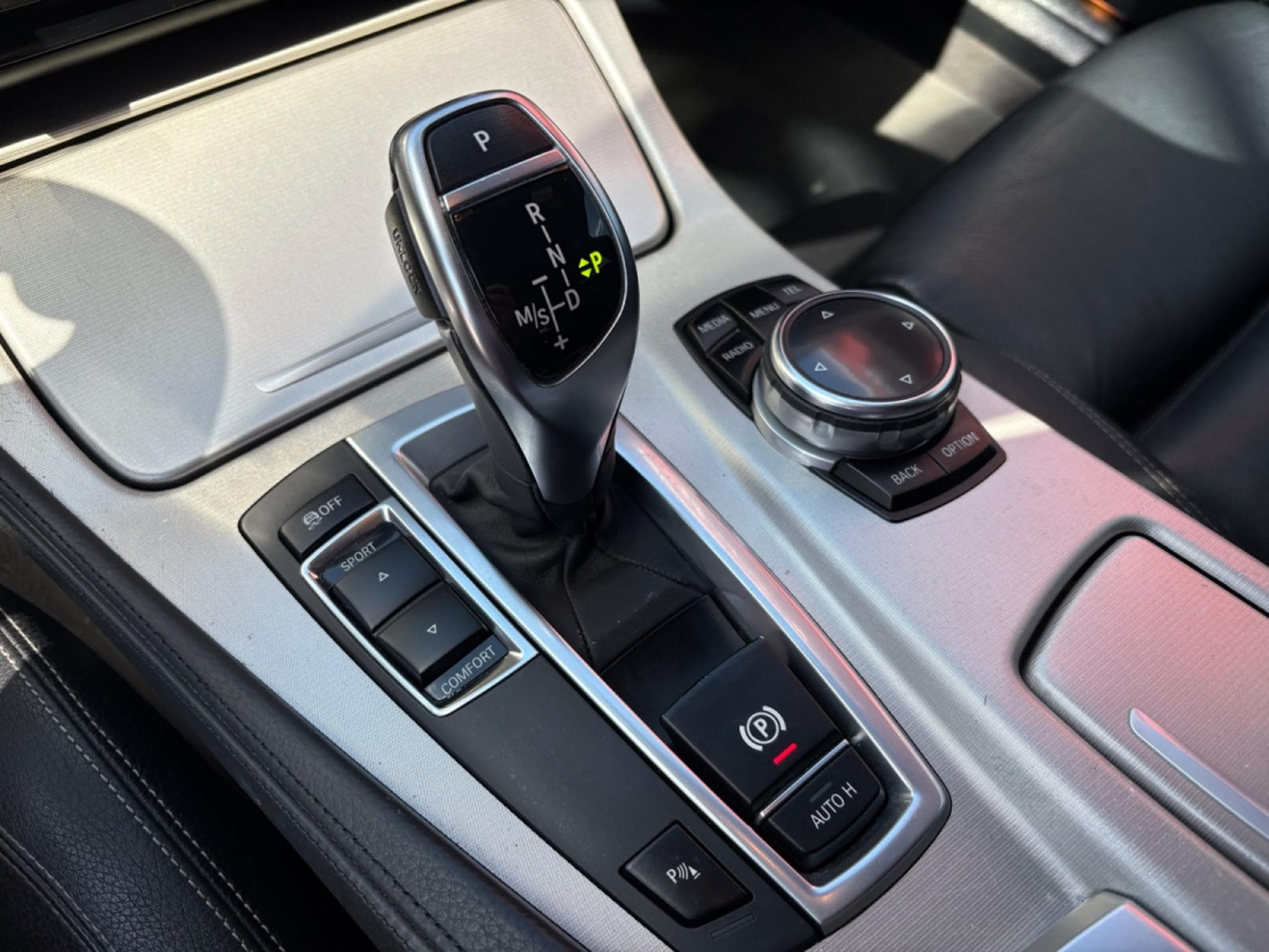 BMW 525 525D BREAK (2014) - Photo 14
