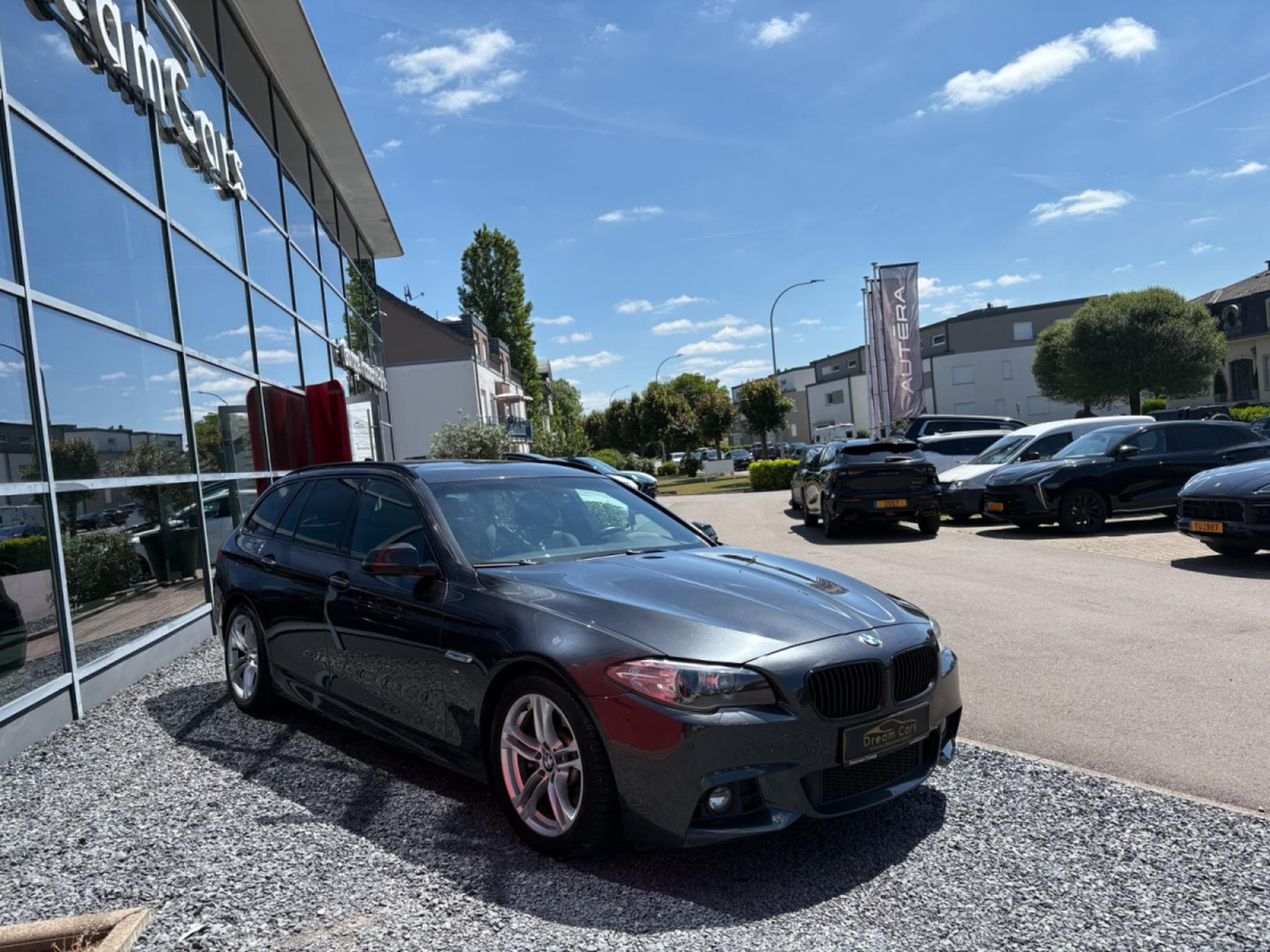 BMW 525 525D BREAK (2014) - Photo 4