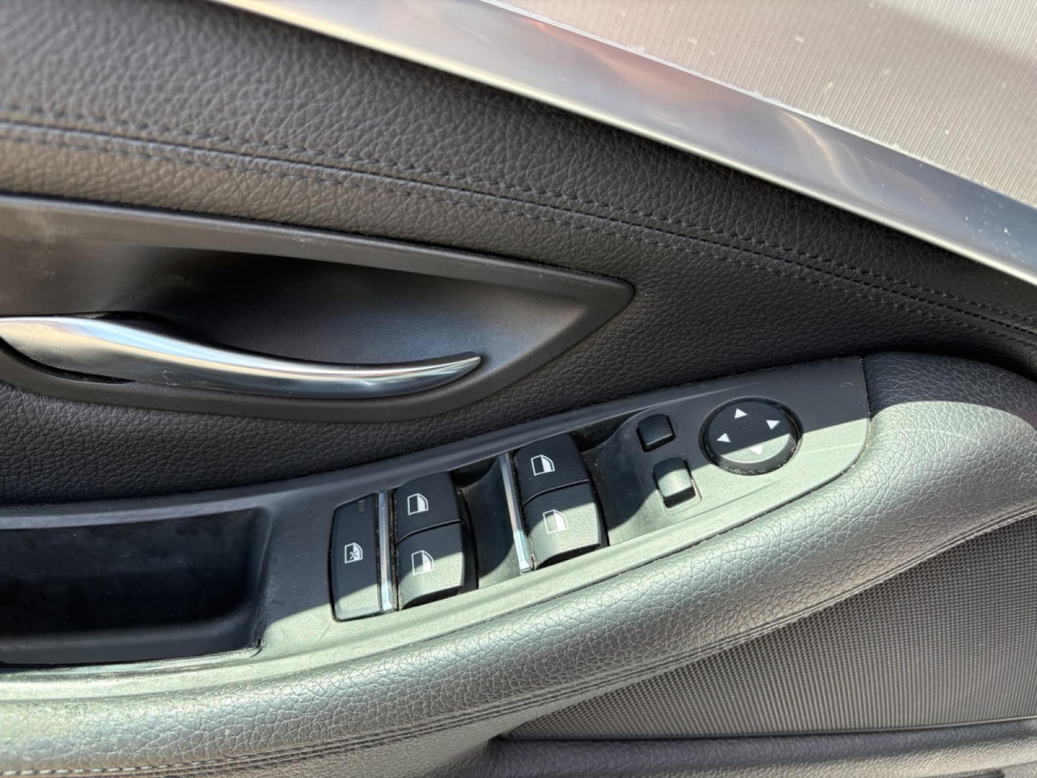 BMW 525 525D BREAK (2014) - Photo 8