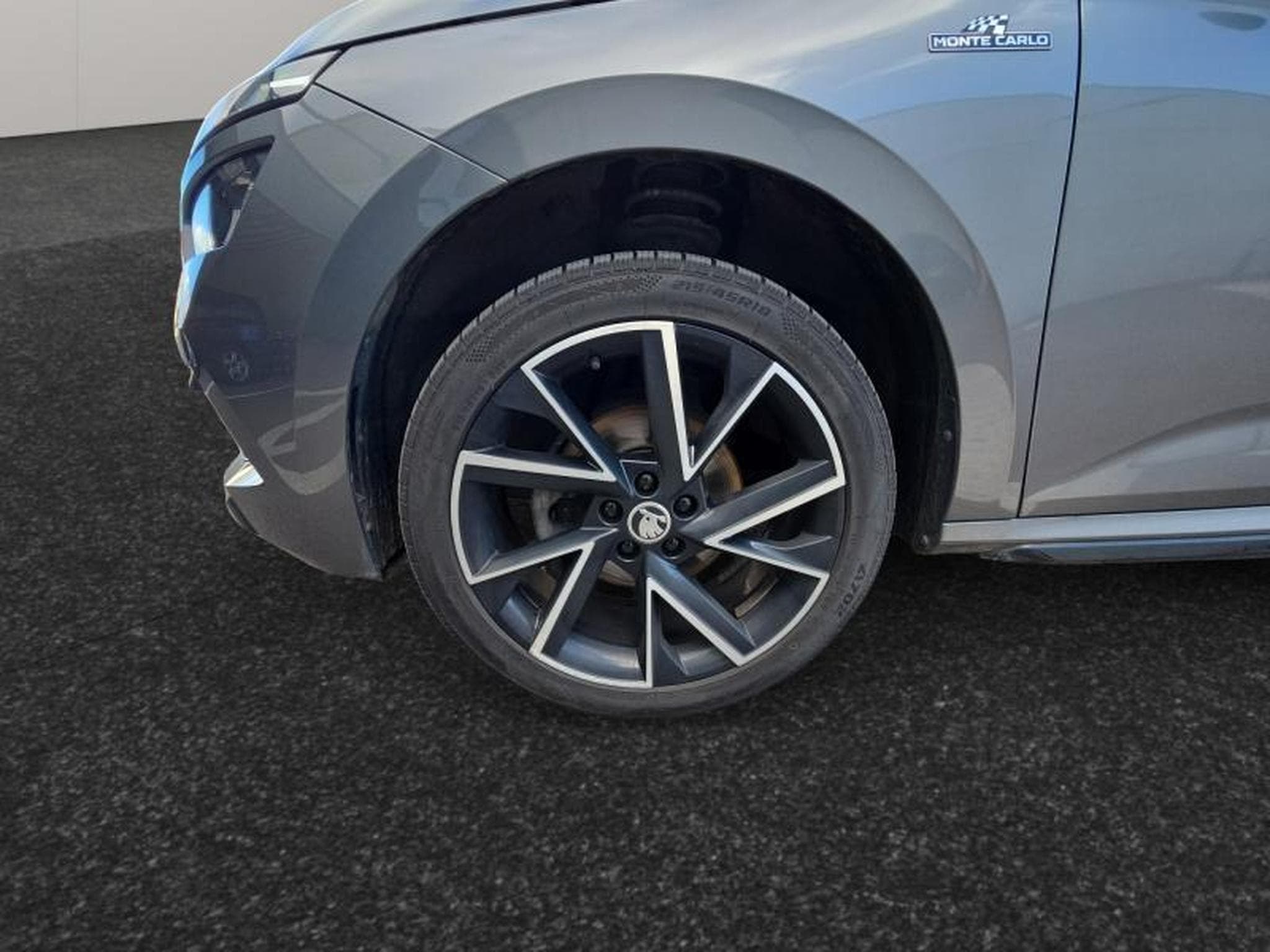 Skoda Kamiq Monte Carlo DSG / Essence (2022) - Photo 9