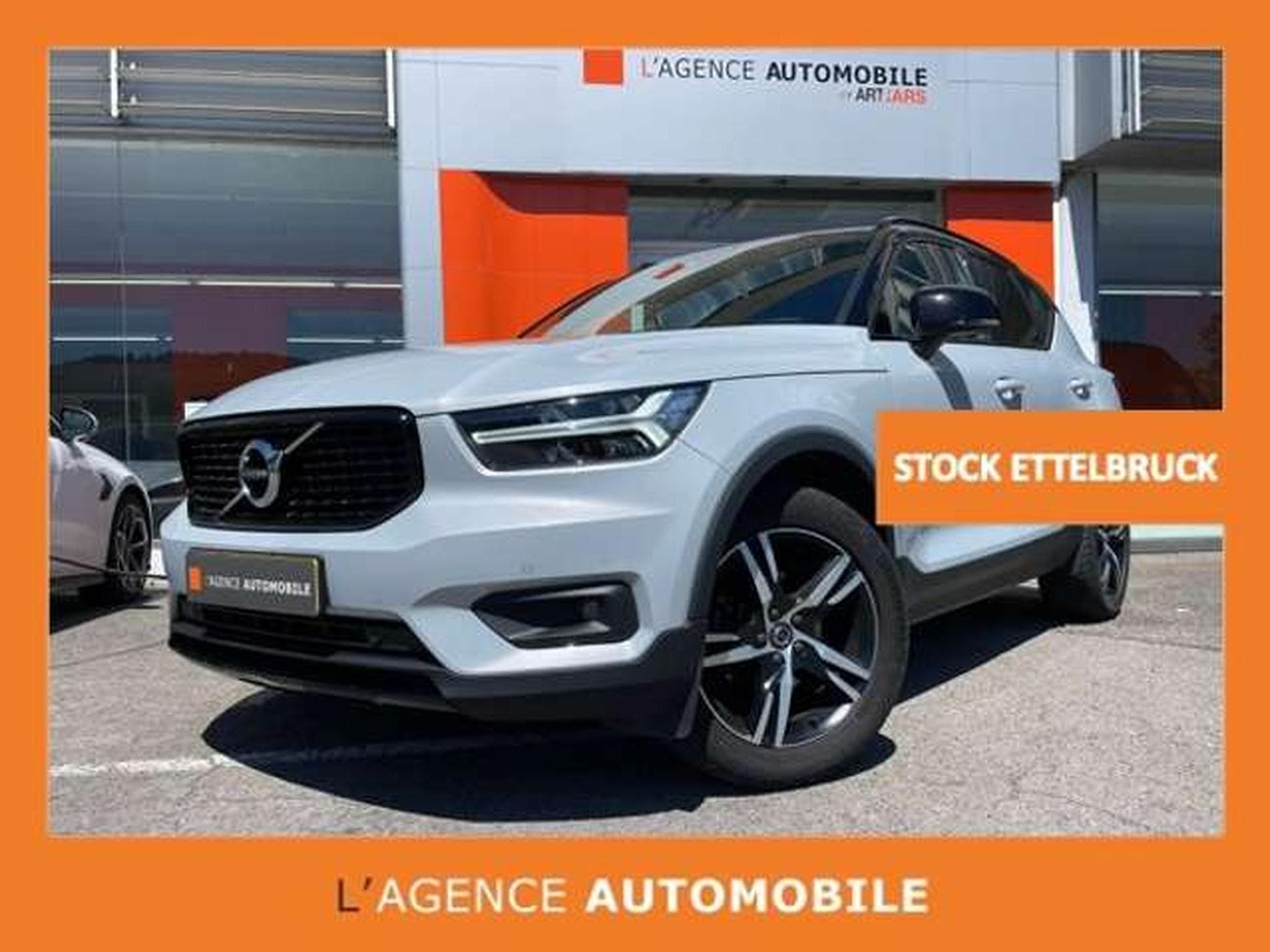 Volvo XC40 T3 Momentum JUSQU'A 35 MOIS DE GARANTIE (2021) - Foto 1