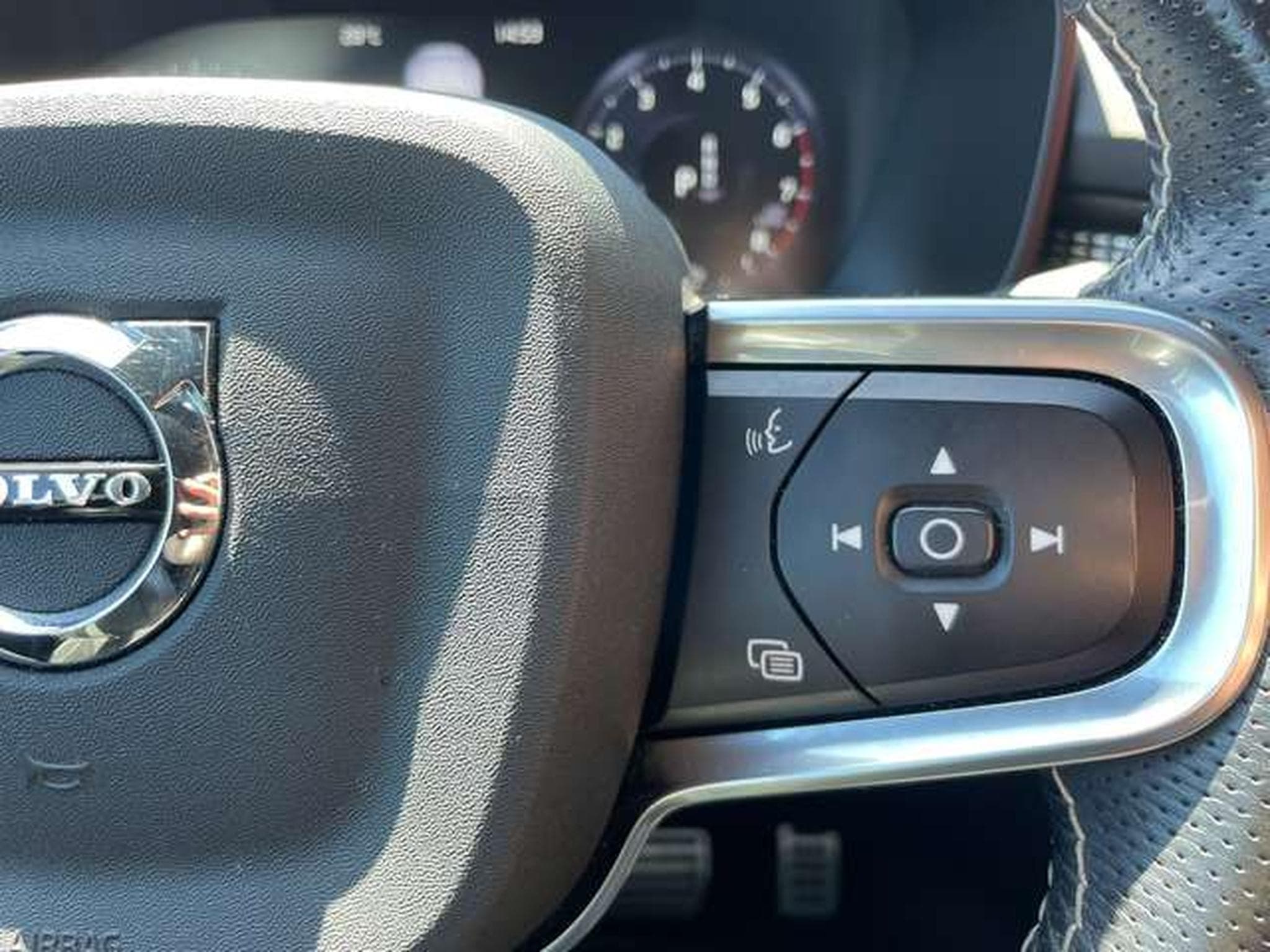 Volvo XC40 T3 Momentum JUSQU'A 35 MOIS DE GARANTIE (2021) - Foto 14