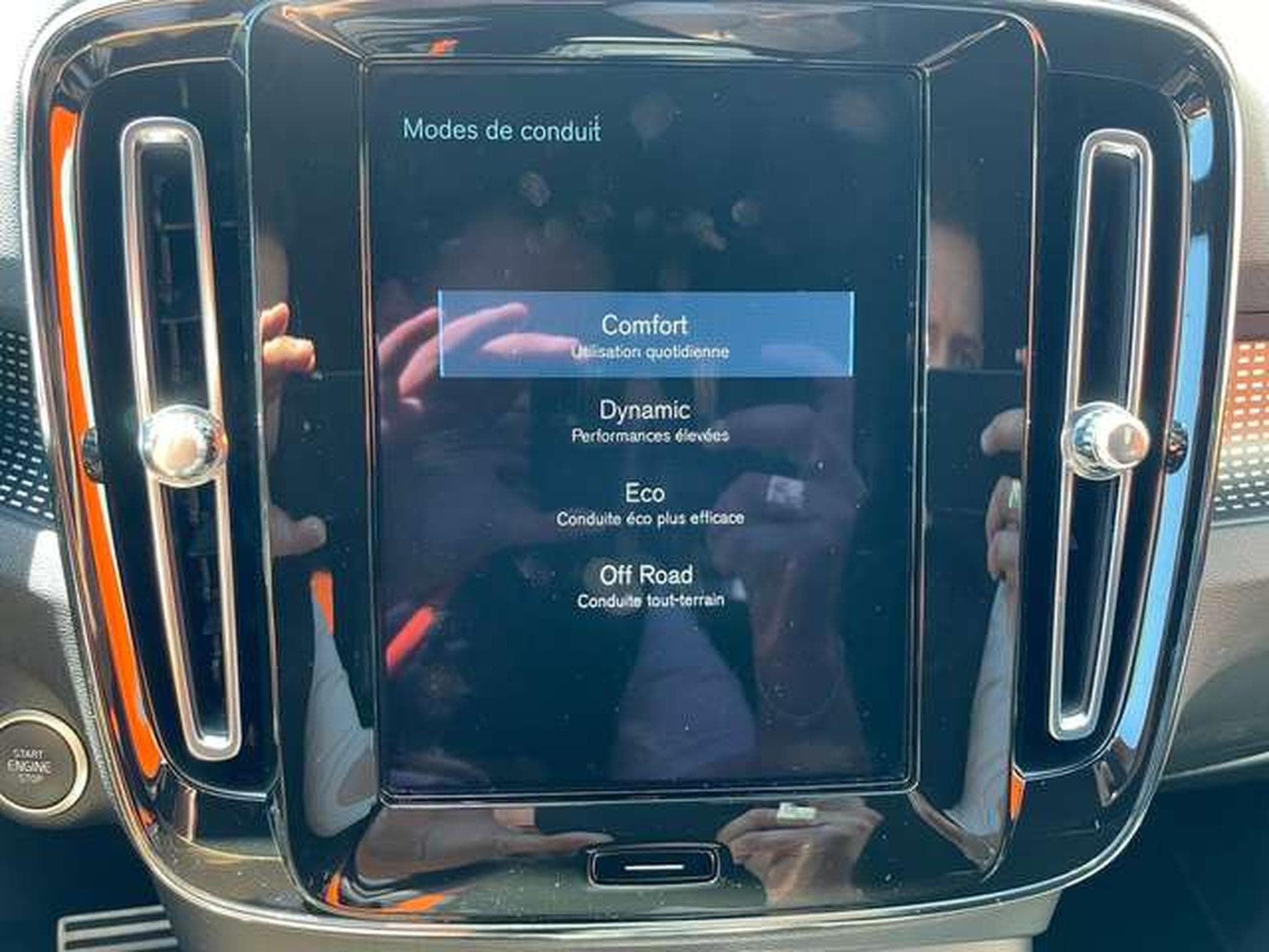 Volvo XC40 T3 Momentum JUSQU'A 35 MOIS DE GARANTIE (2021) - Foto 18