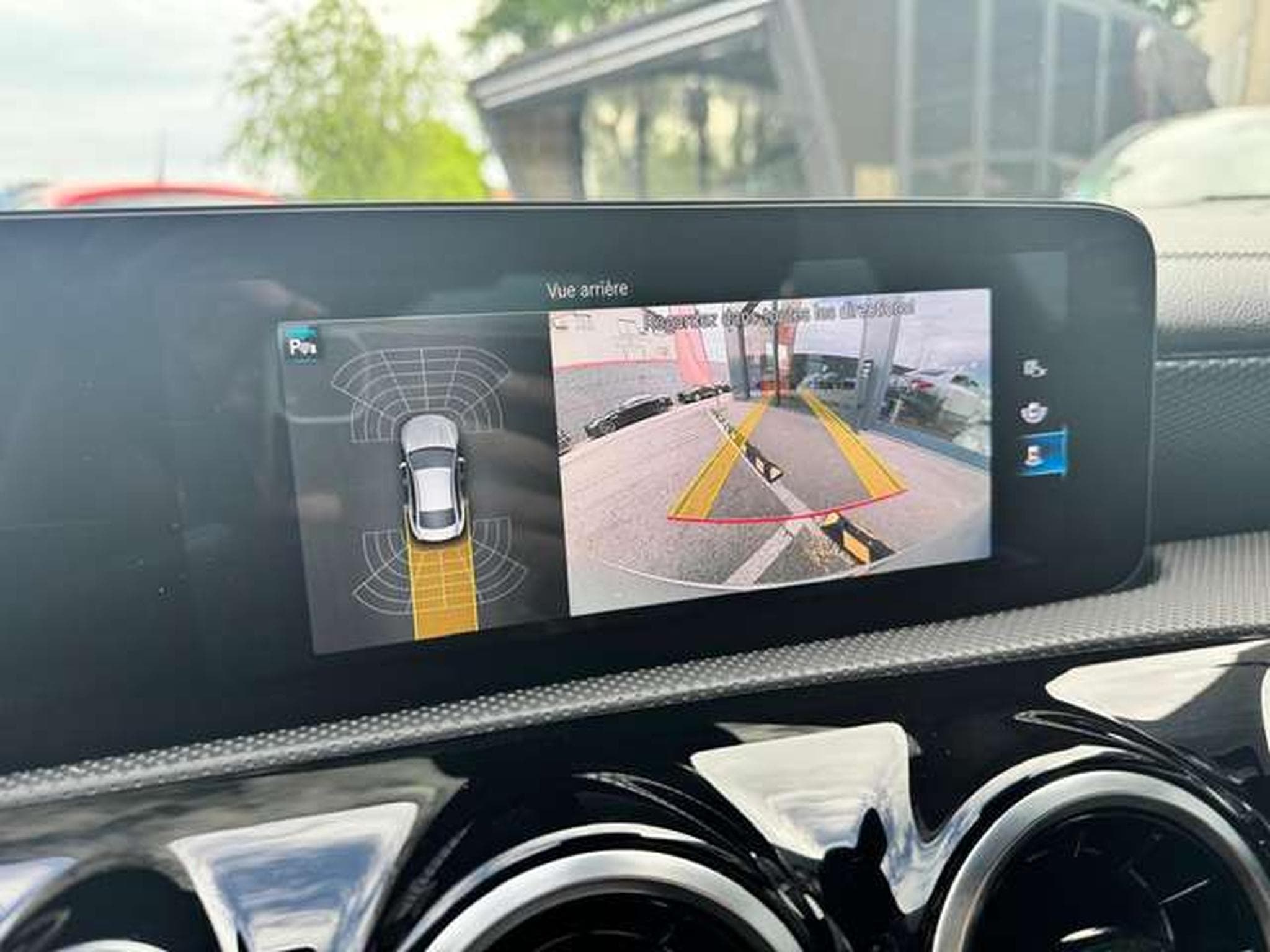 Mercedes CLA 180 Progressive Line jusqu'à 48 mois de garantie (2023) - Photo 17