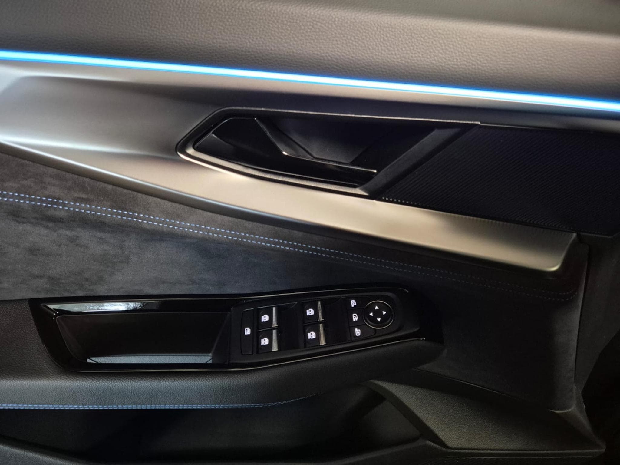 Renault Austral HYBRID E-TECH ESPRIT ALPINE FULL PANO NAVI (2026) - Foto 14
