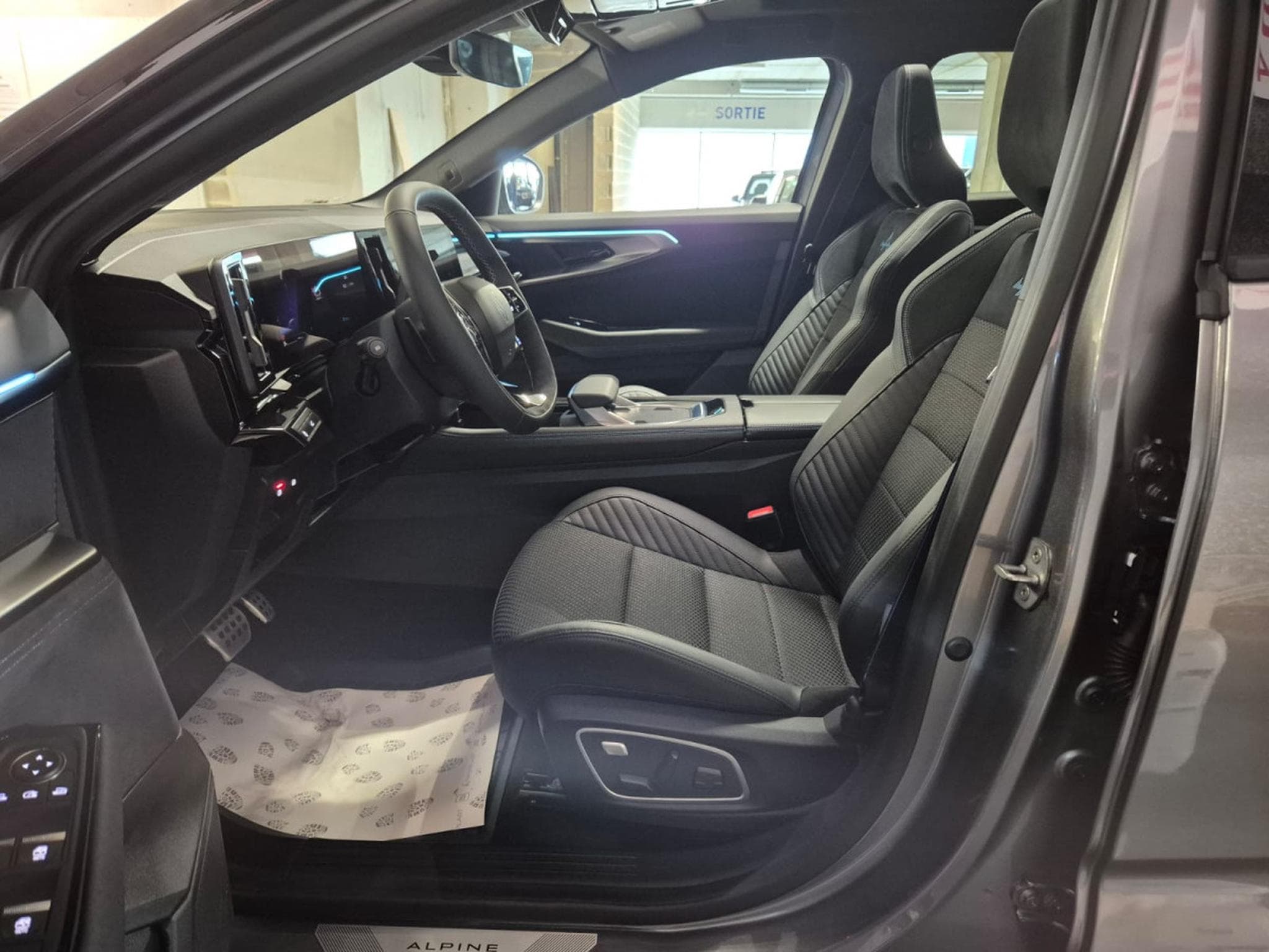 Renault Austral HYBRID E-TECH ESPRIT ALPINE FULL PANO NAVI (2026) - Foto 9