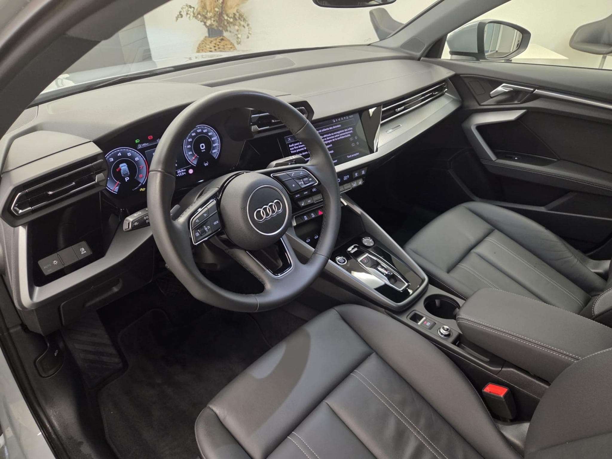 Audi A3 Sportback Advanced 30 TFSI 116 CH / 85 kW S tronic (2025) - Photo 4