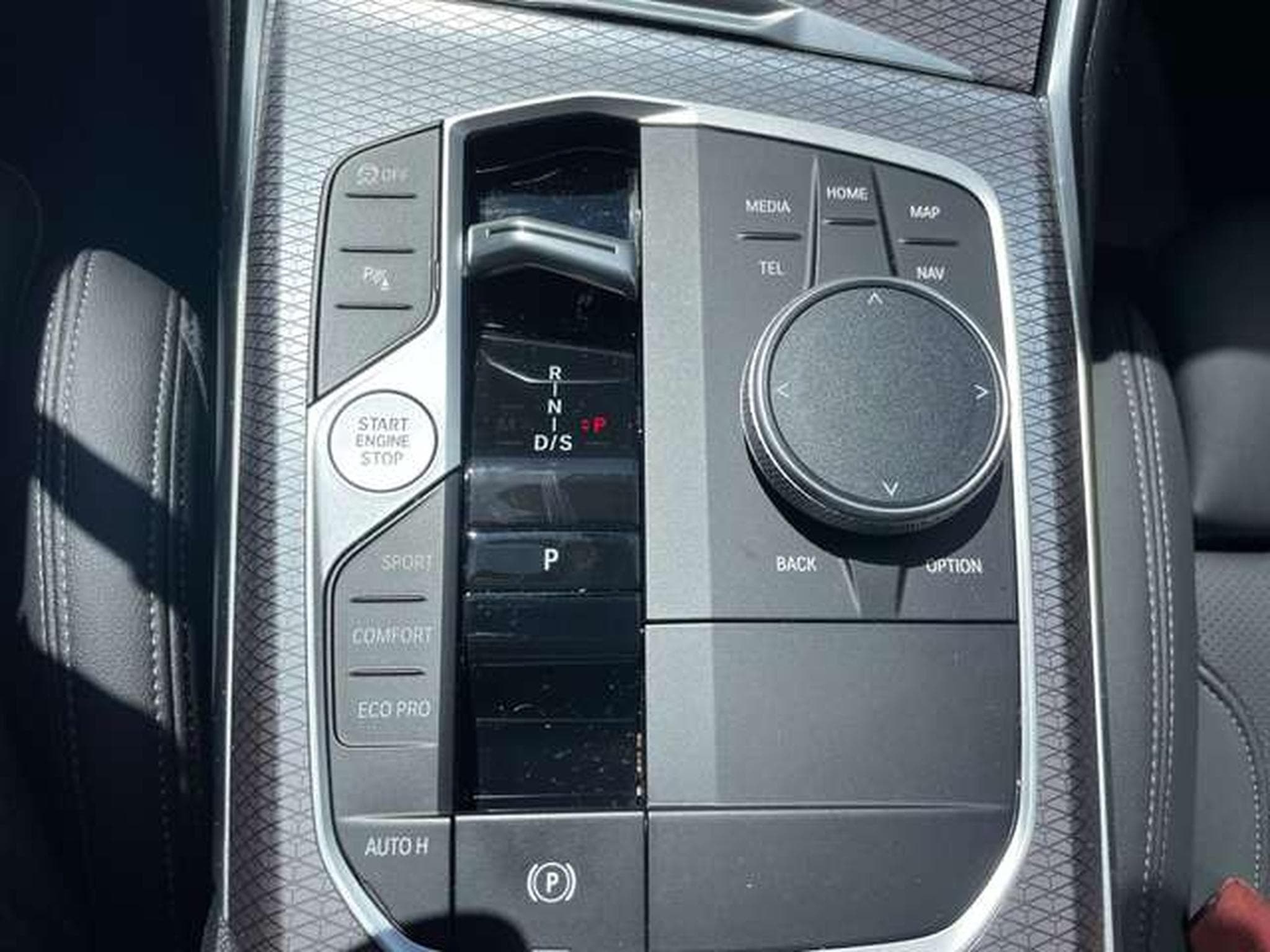 BMW 330 330d Touring Aut. M Sport GARANTIE JUSQU'A 36 MOIS (2024) - Photo 29