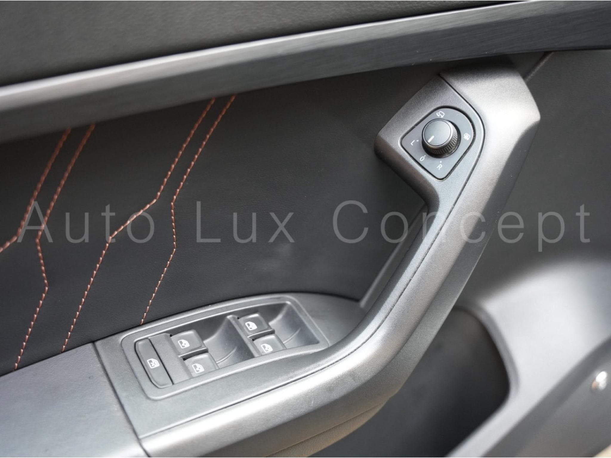 Cupra Ateca 2.0 TSI 4Drive 300 ch DSG 7 (2020) - Photo 28