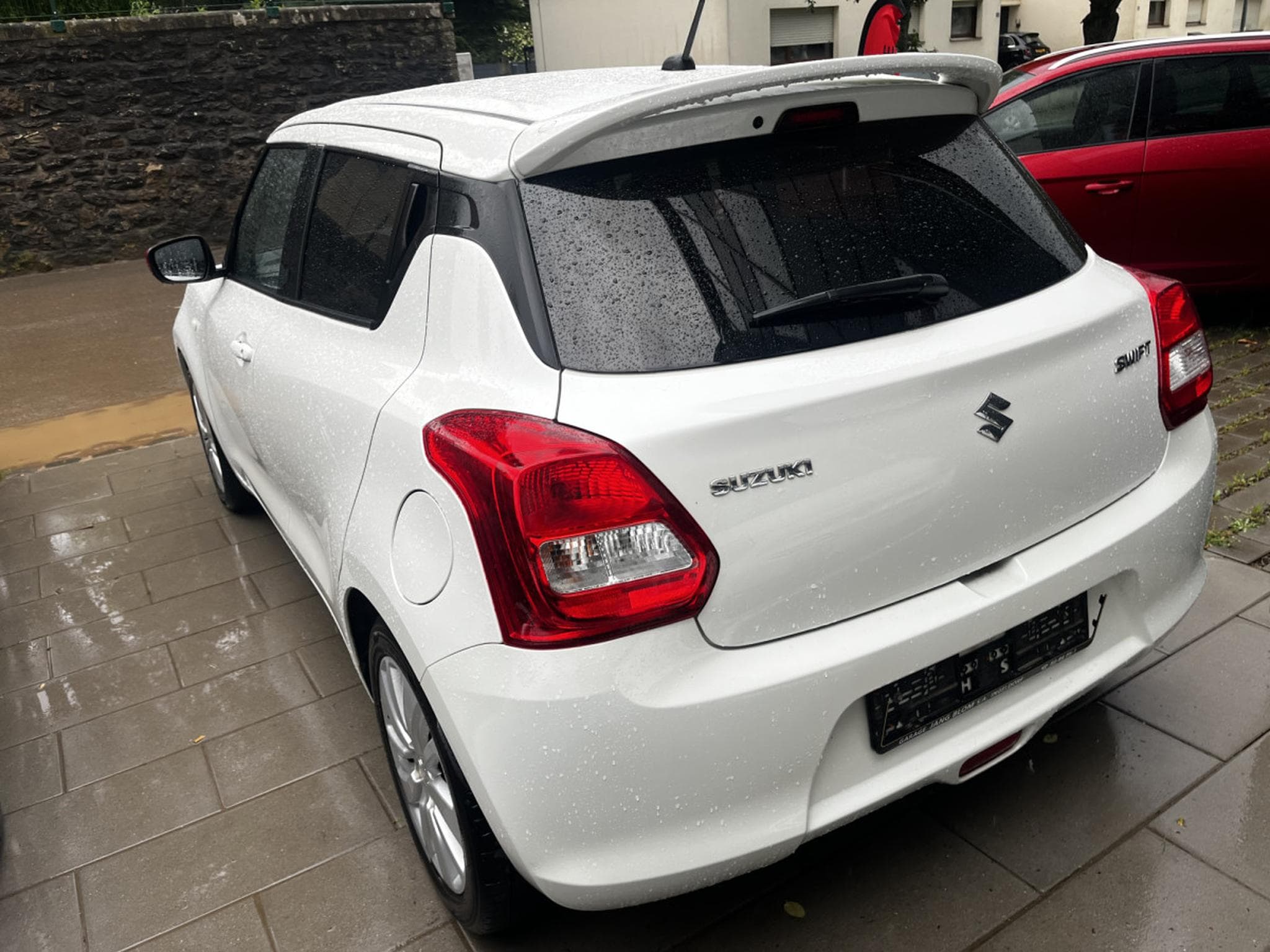 Suzuki Swift 1.0 essence (2018) - Photo 4