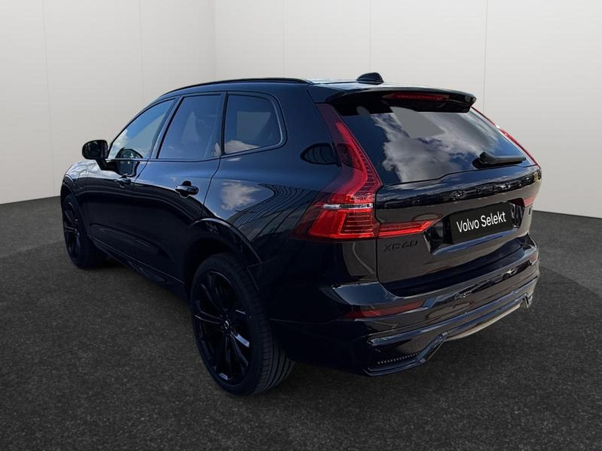 Volvo XC60 T6 Black Edition / Hybride (2024) - Foto 3