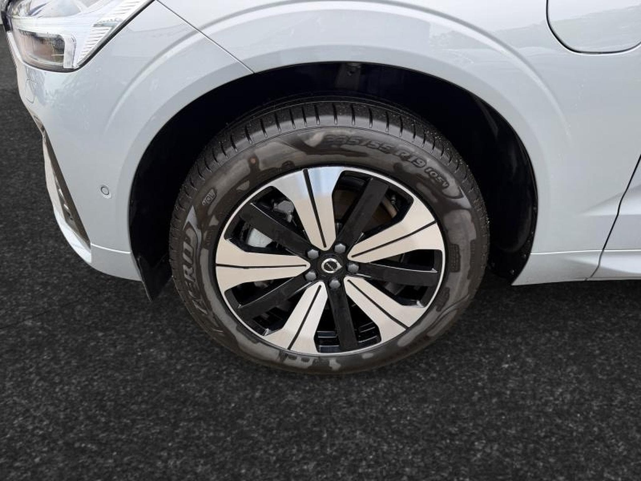 Volvo XC60 T6 Plus Dark / Hybride KIT HIVER INCLUS (2025) - Foto 14