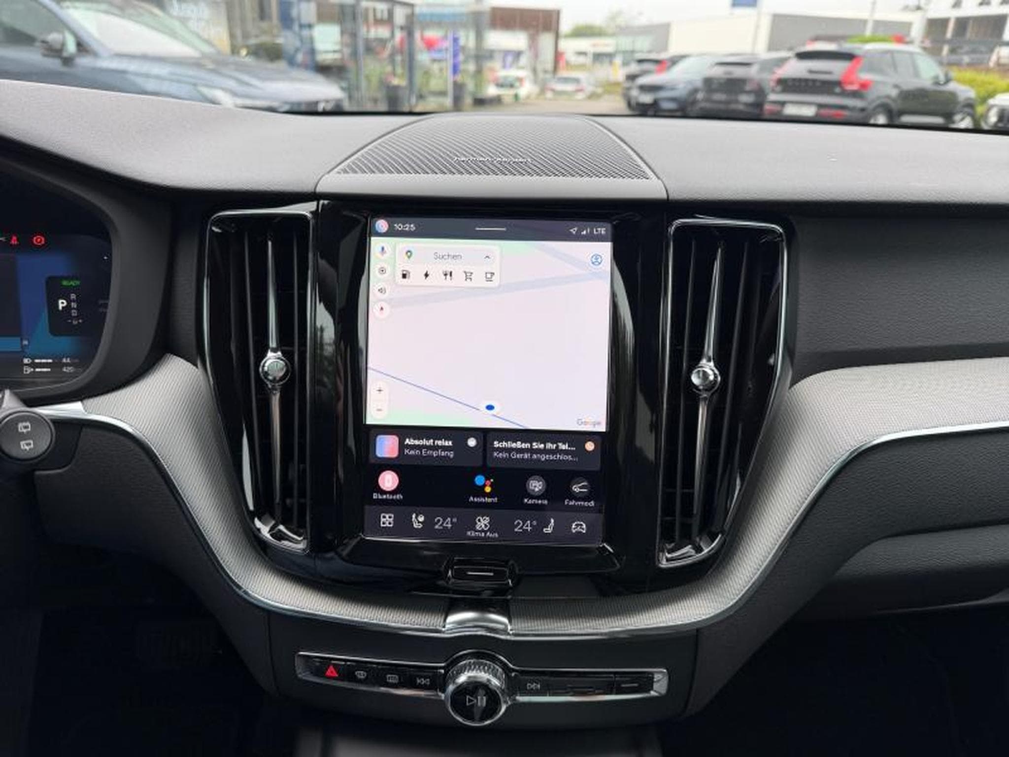 Volvo XC60 T6 Plus Dark / Hybride KIT HIVER INCLUS (2025) - Foto 16