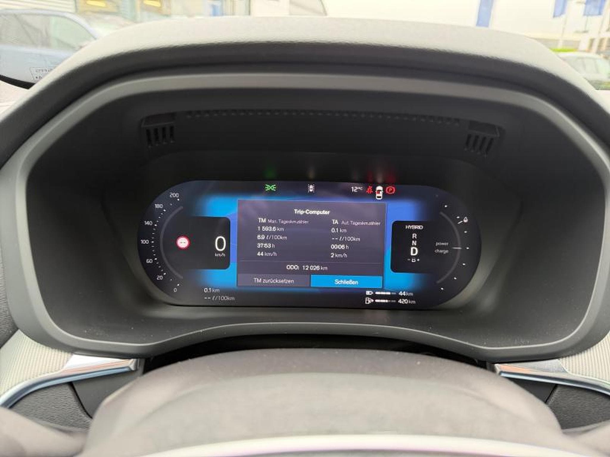 Volvo XC60 T6 Plus Dark / Hybride KIT HIVER INCLUS (2025) - Foto 18