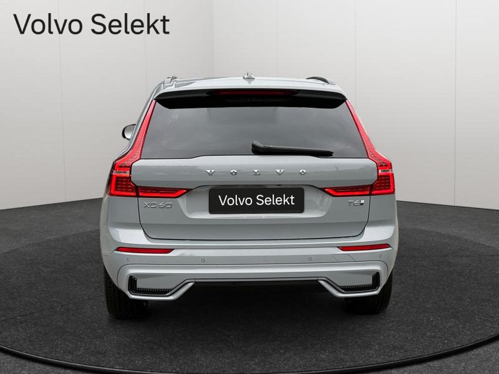 Volvo XC60 T6 Plus Dark / Hybride KIT HIVER INCLUS (2025) - Foto 6