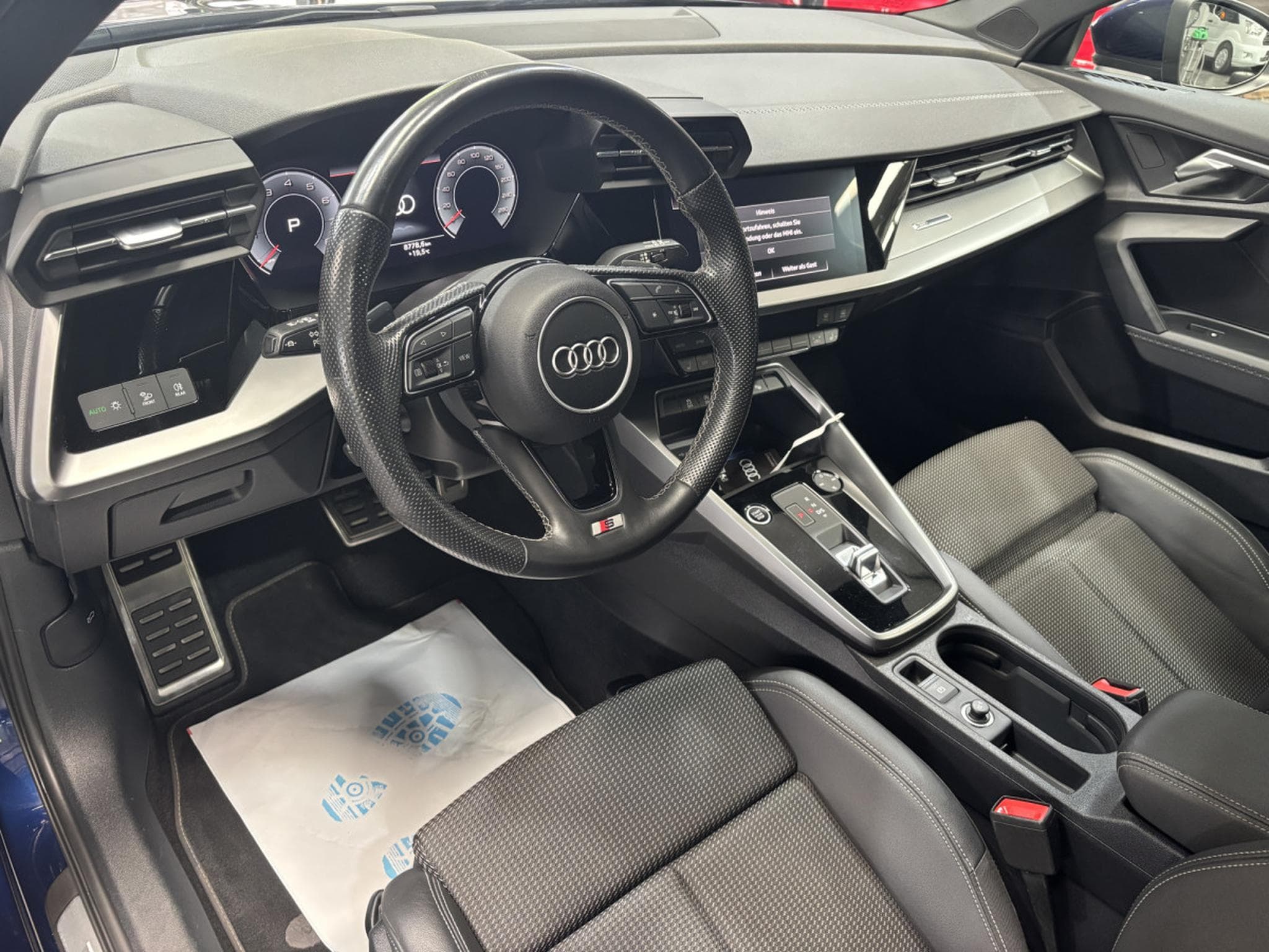 Audi A3 35 TFSI S-Line (2023) - Photo 10