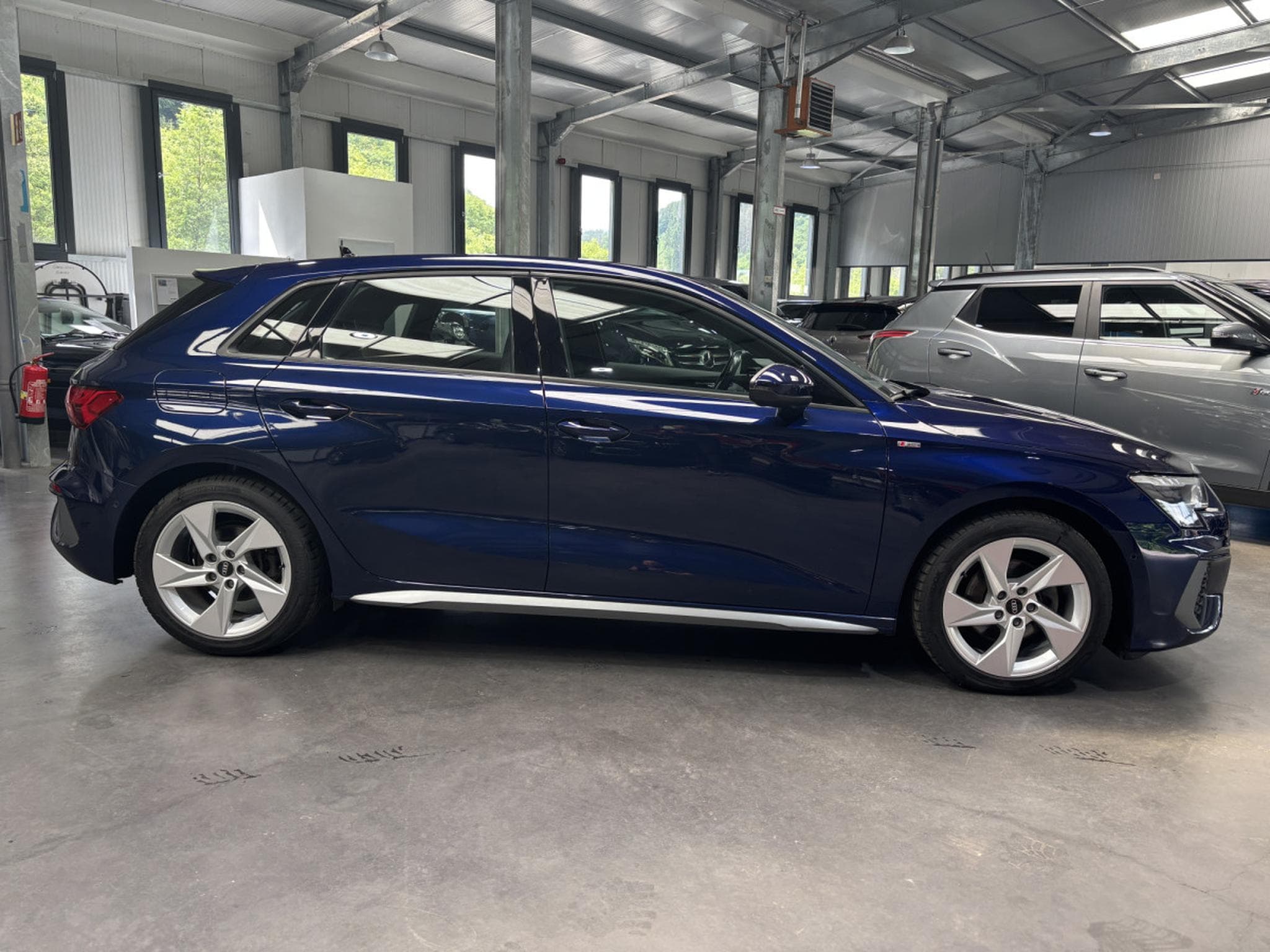Audi A3 35 TFSI S-Line (2023) - Photo 2