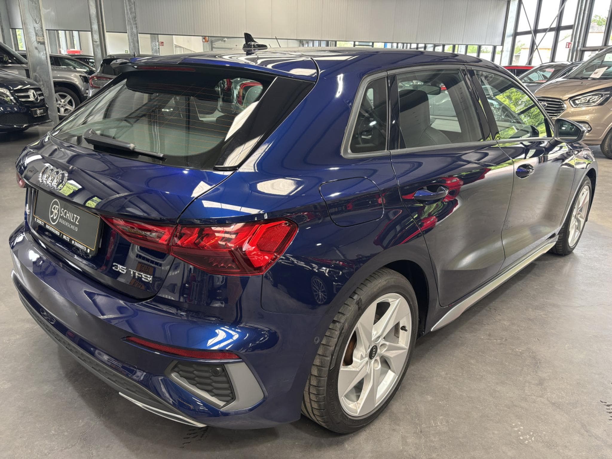 Audi A3 35 TFSI S-Line (2023) - Photo 3