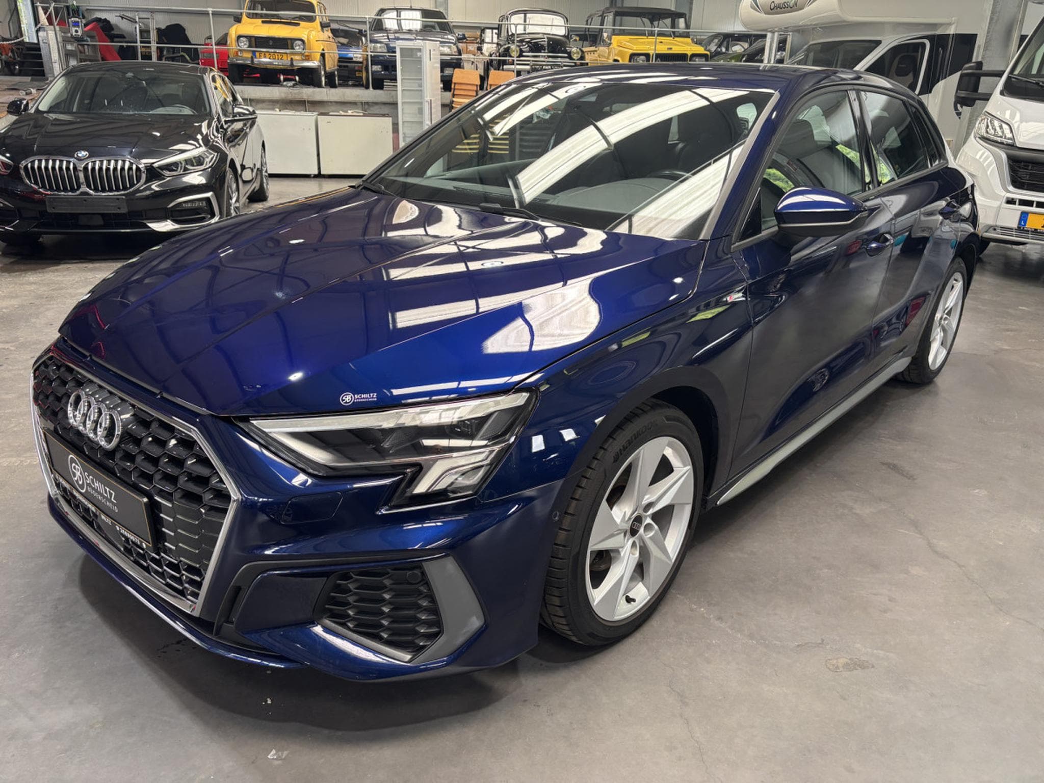 Audi A3 35 TFSI S-Line (2023) - Photo 6