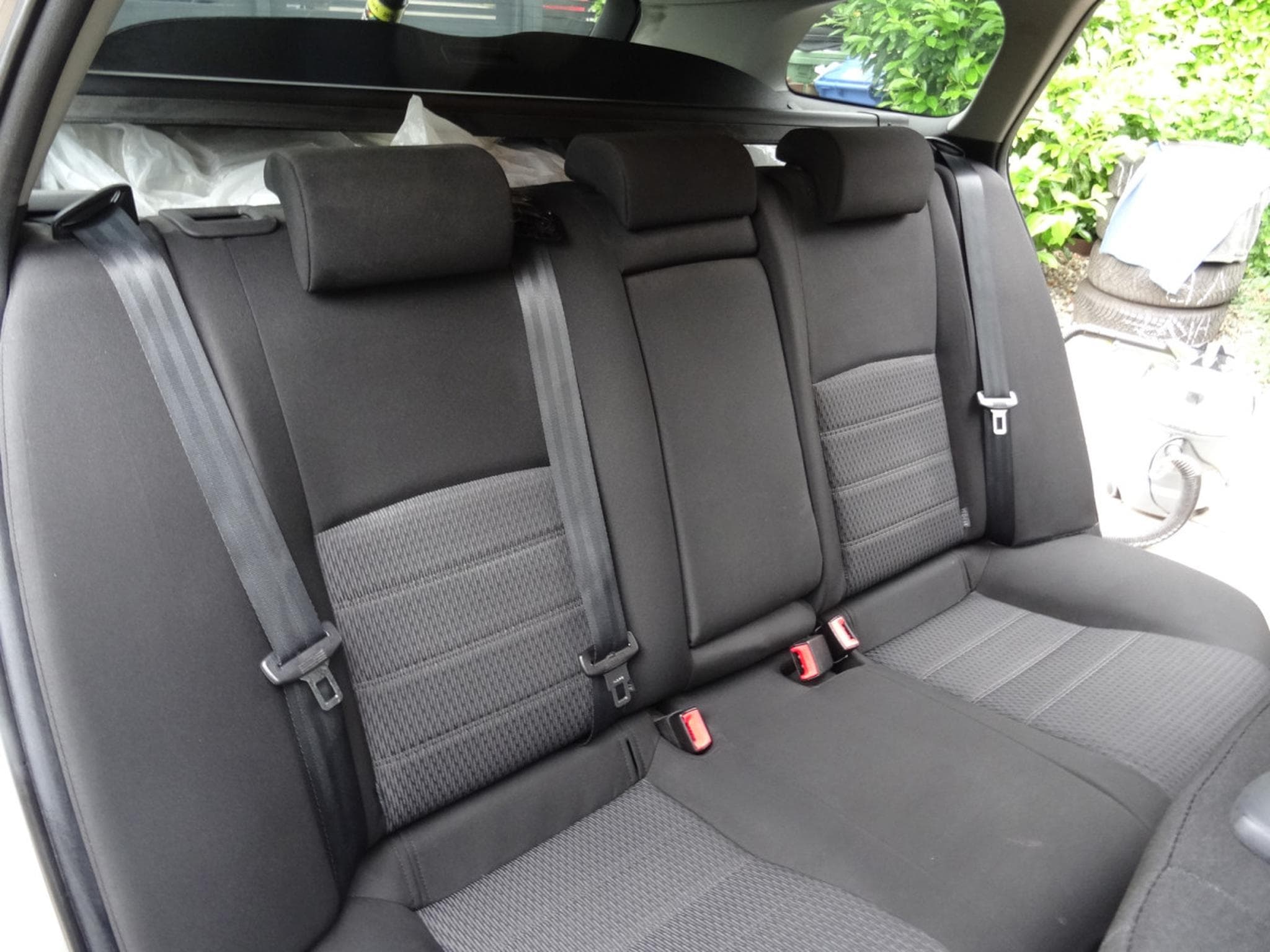 Toyota Avensis 1.8 AUTOMATIQUE (2014) - Photo 11