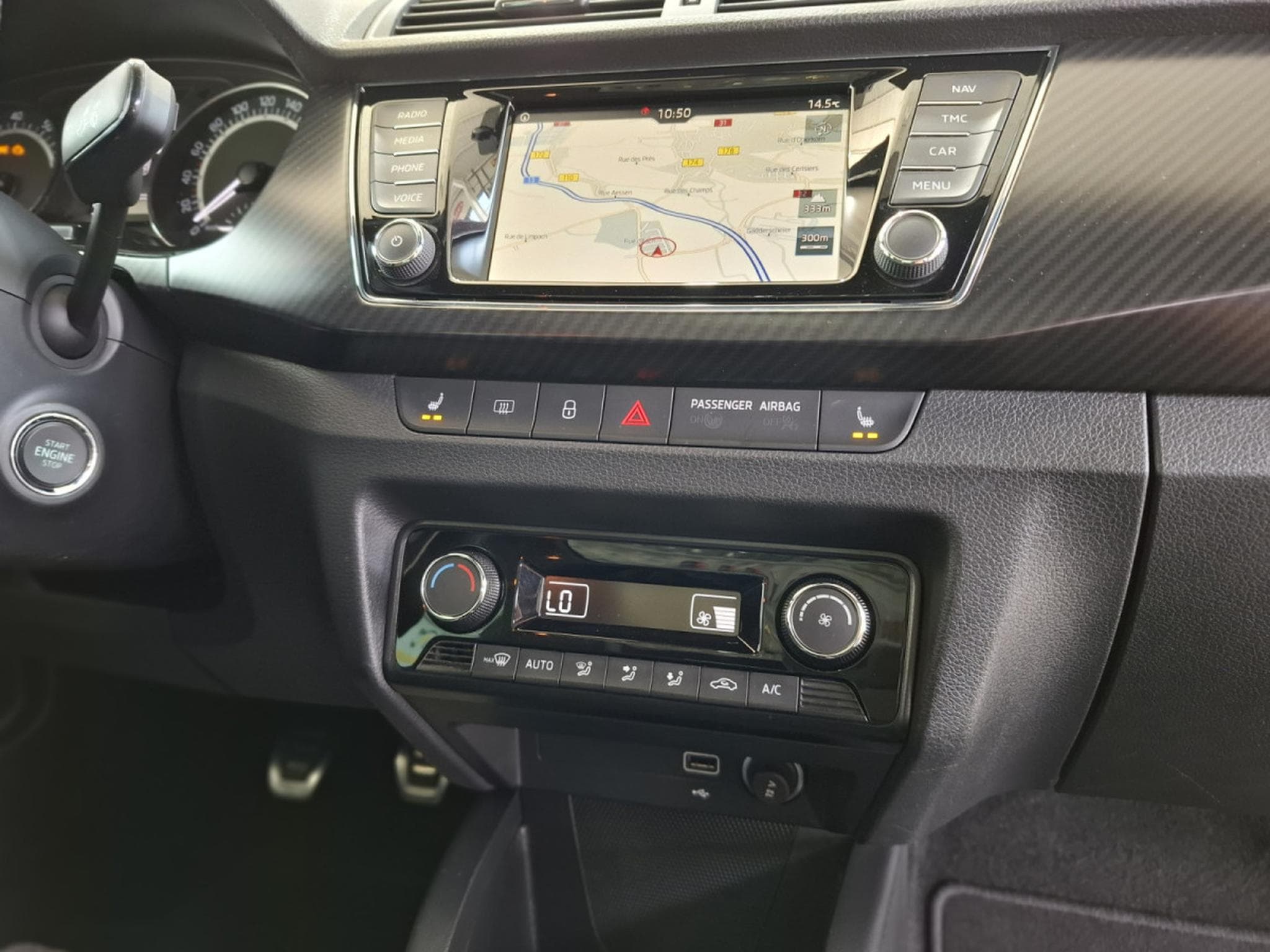Skoda Fabia 1.0 TSI MONTE CARLO, LED, CAMERA, PANORAMIQUE, ALU 17'',NAV (2019) - Photo 12