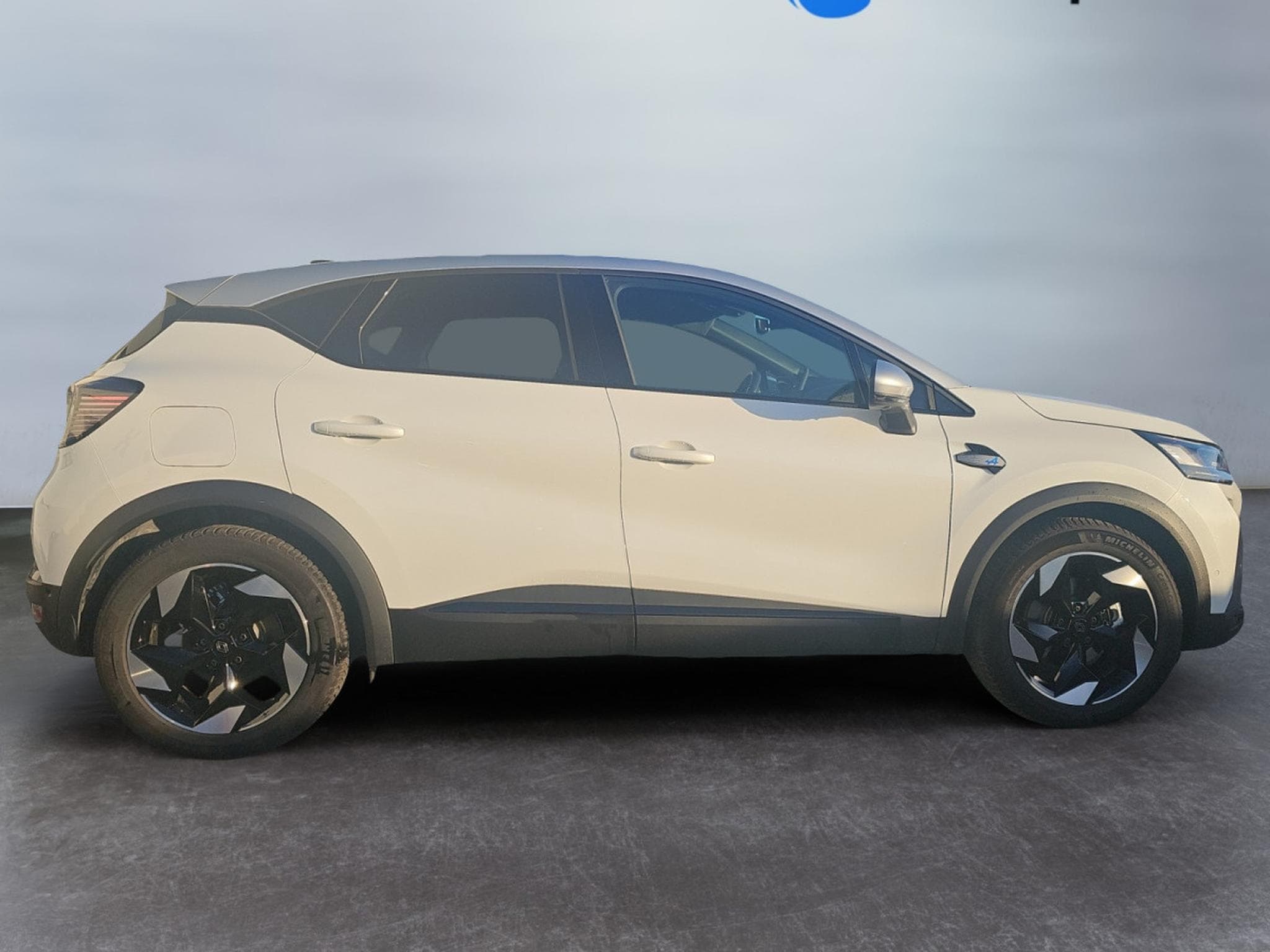 Renault Captur 1.6i Esprit Alpine E-Tech Full Hybrid (2025) - Photo 3