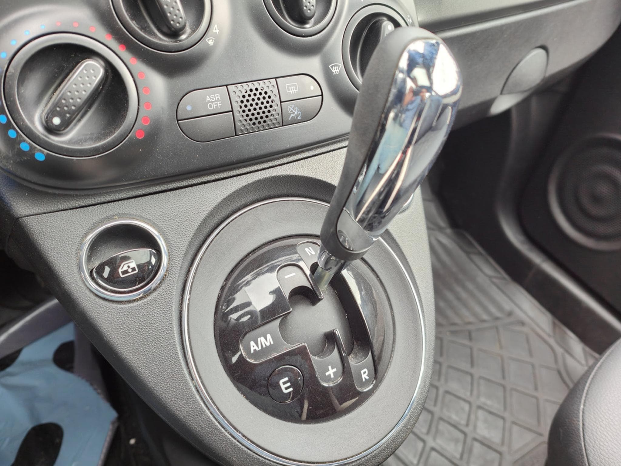 Fiat 500 1.2I GPS CLIM TOIT PANO CRUISE BLUETOOTH (2017) - Foto 18